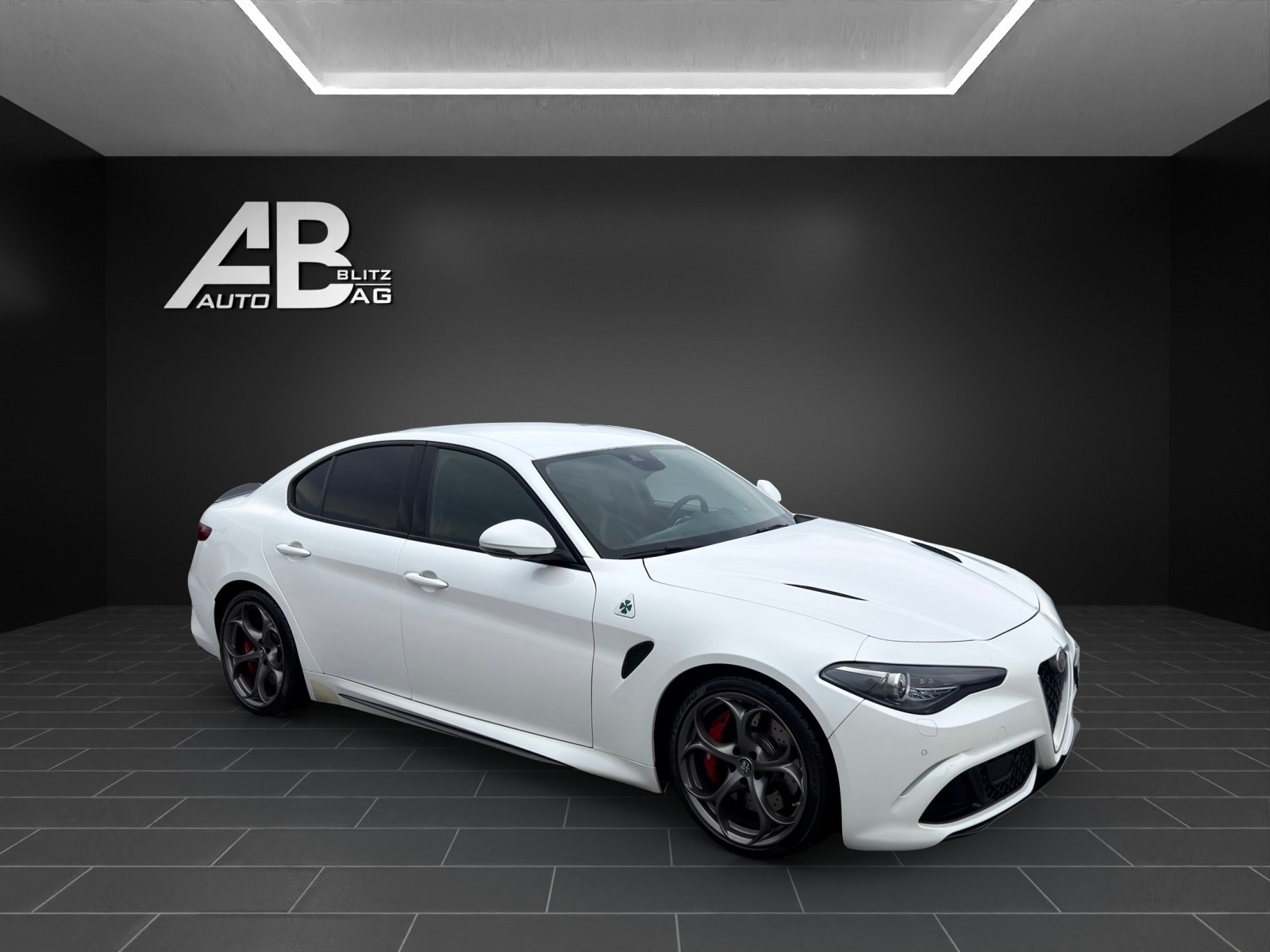 ALFA ROMEO Giulia 2.9 V6 Quadrifoglio Automatic mit 510 PS-image-5
