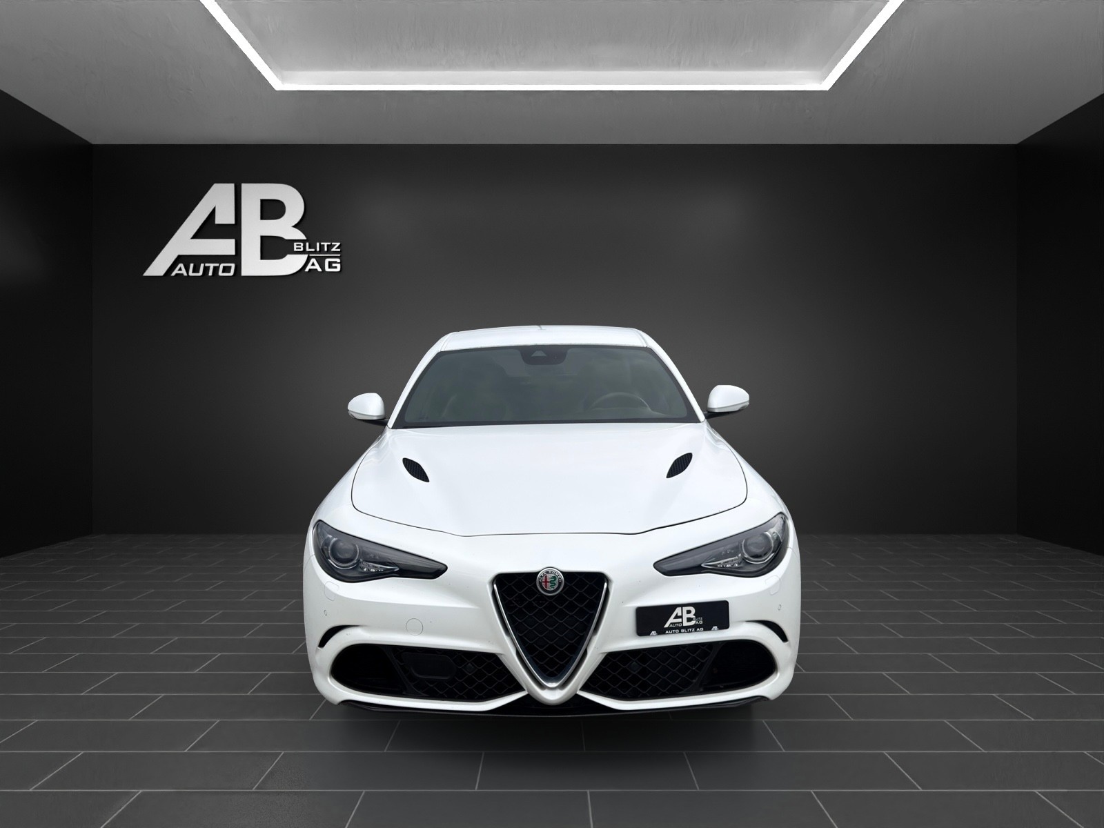 ALFA ROMEO Giulia 2.9 V6 Quadrifoglio Automatic mit 510 PS-image-0