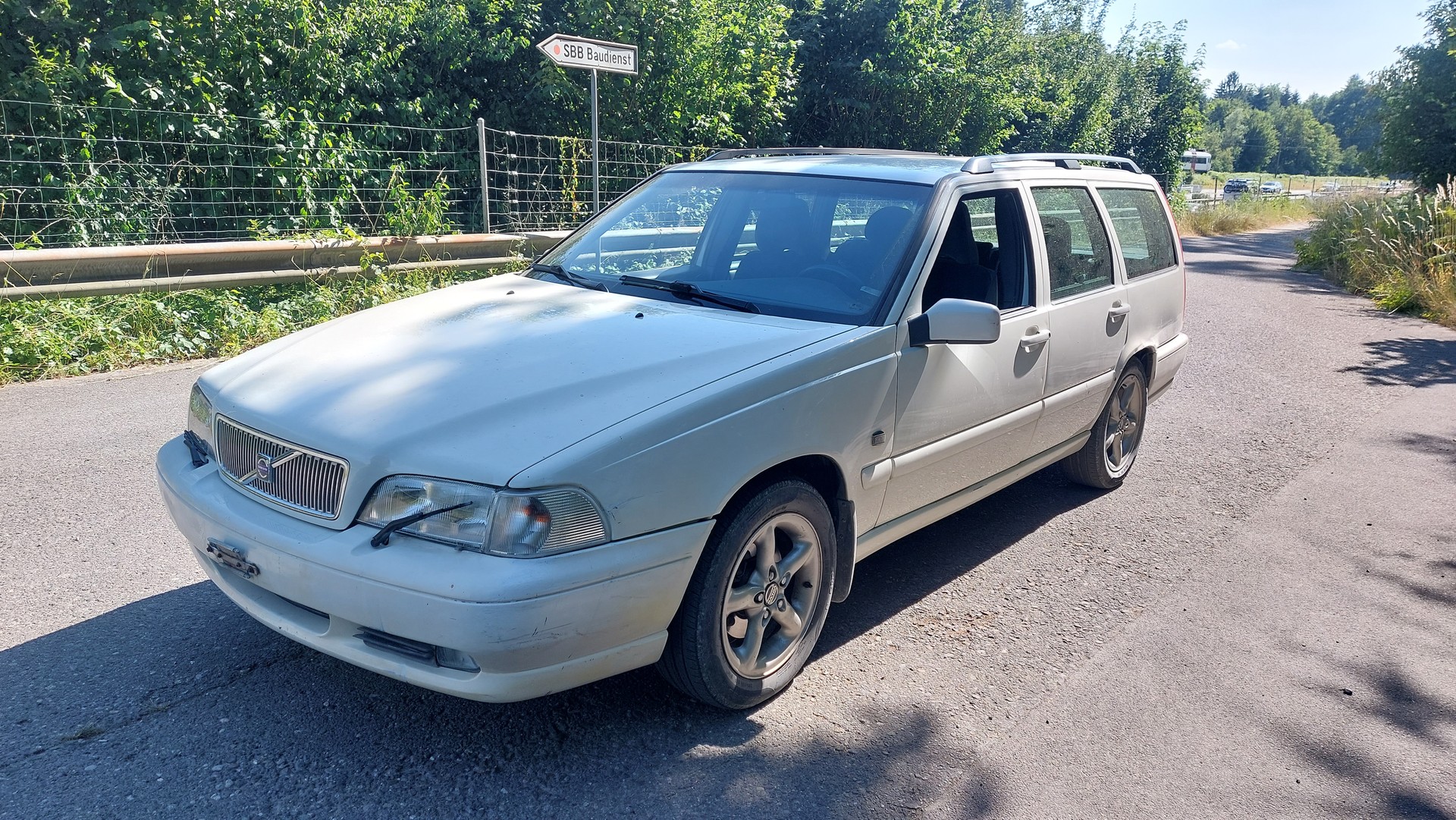 VOLVO V70 2.4 Viking-image-0