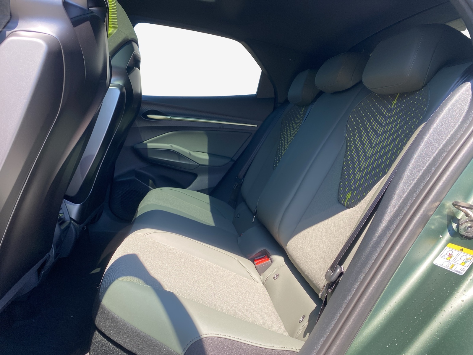 CUPRA Raval 52 kWh VZ Extreme Launch Edition-image-11