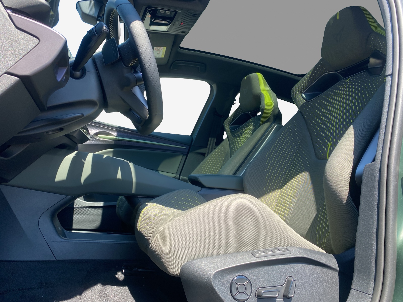 CUPRA Raval 52 kWh VZ Extreme Launch Edition-image-7