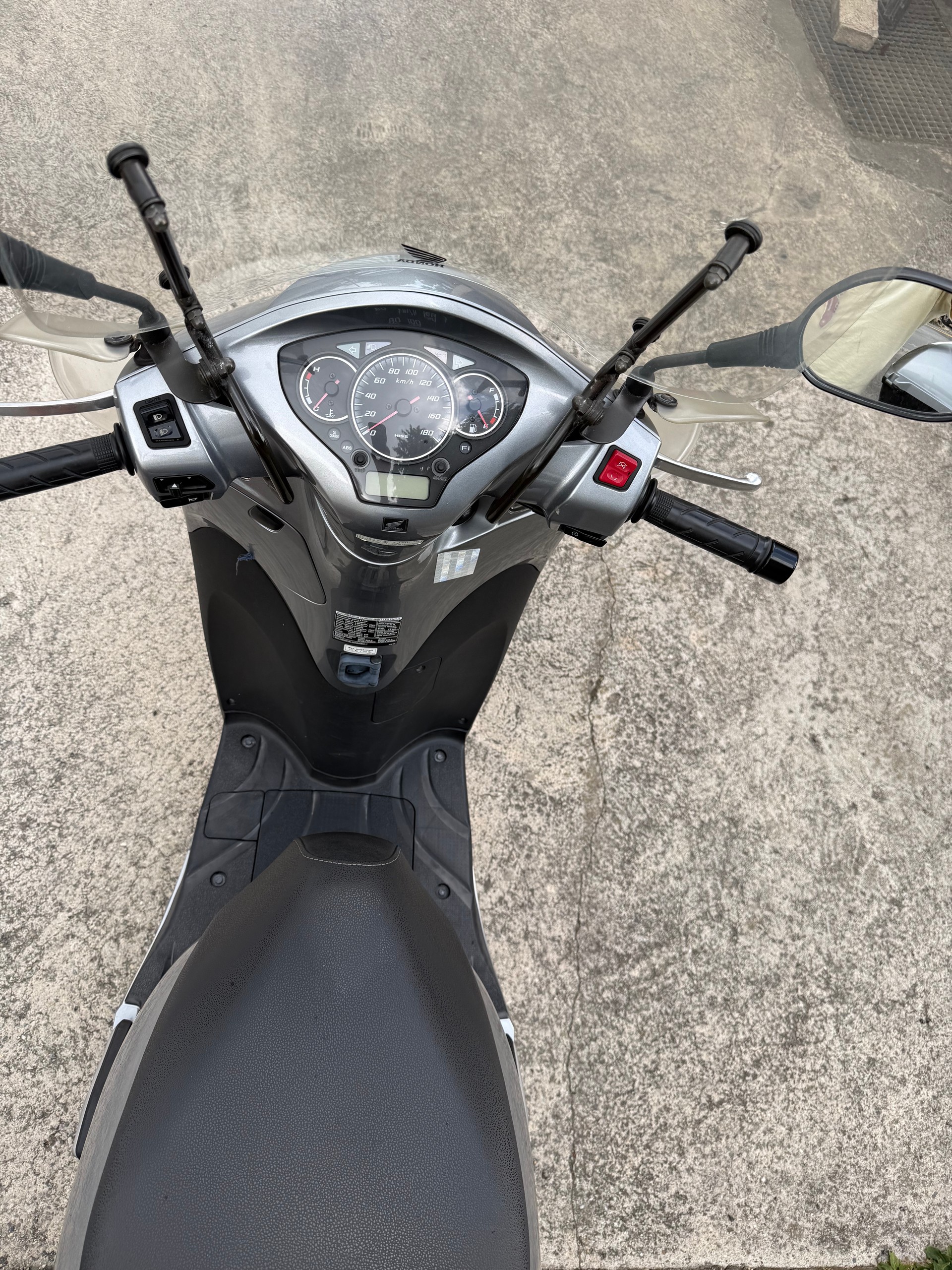 HONDA SH 300 i ABS-image-5