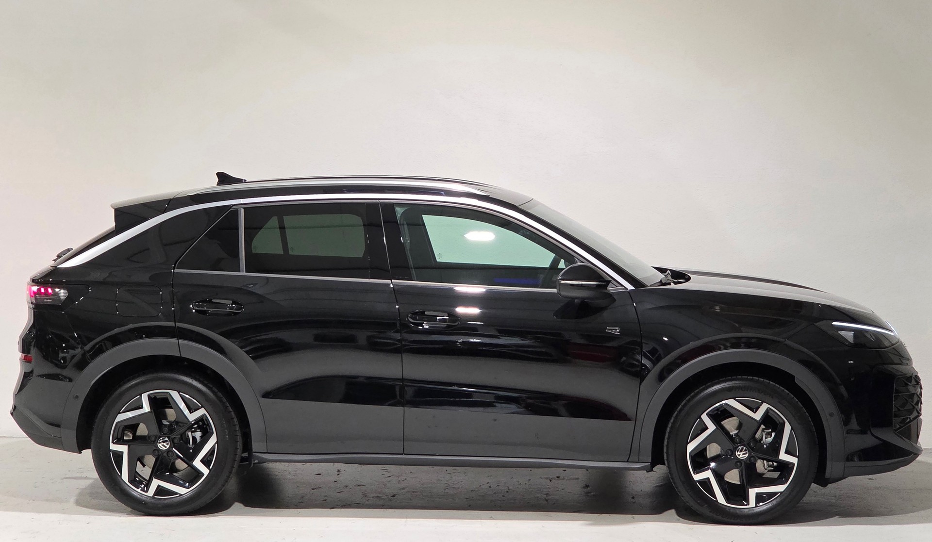 VW T-Roc 1.5 eTSI mHEV R-Line DSG-image-30