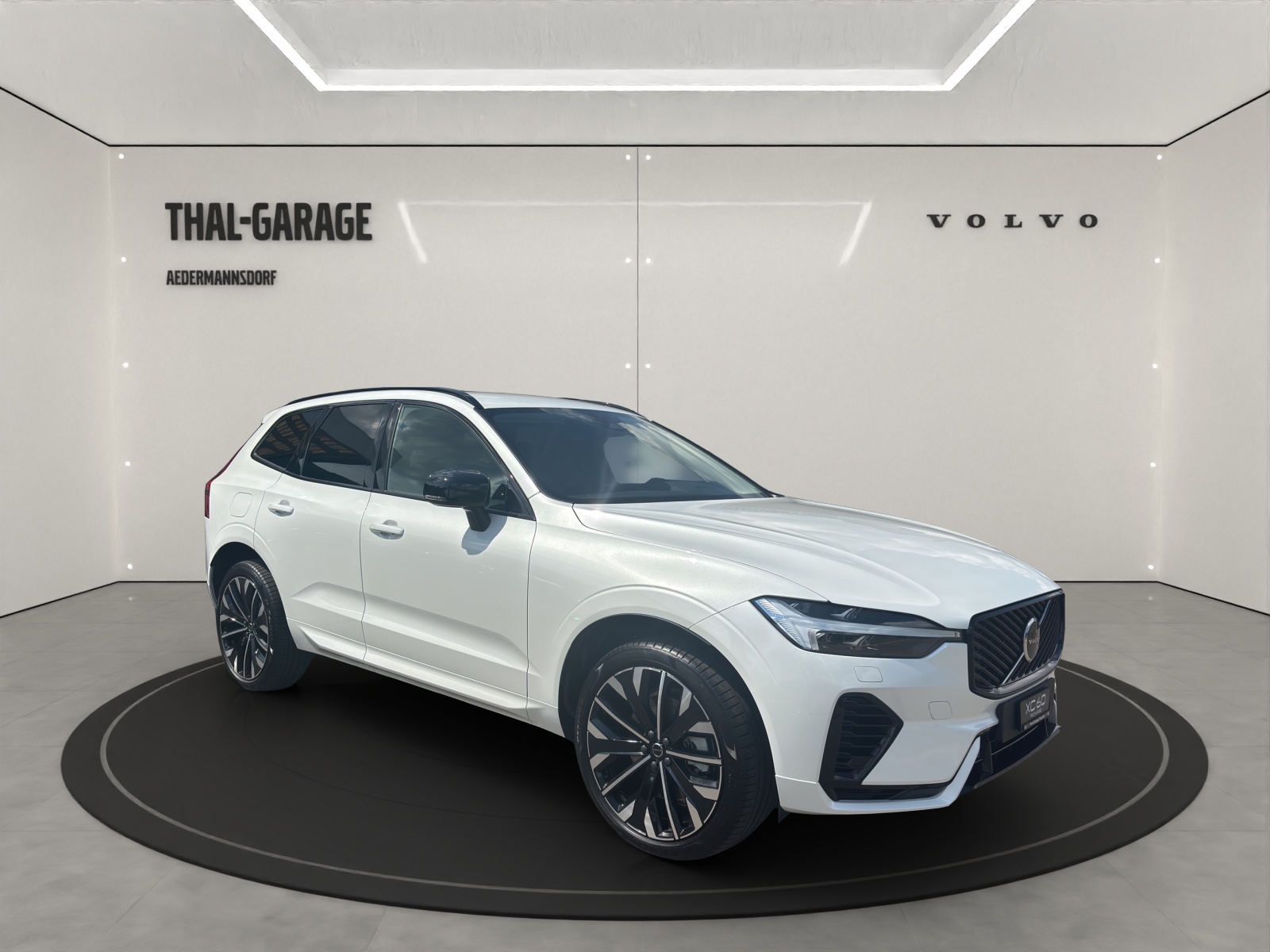 VOLVO XC60 2.0 T6 TE Plus Dark eAWD-image-2