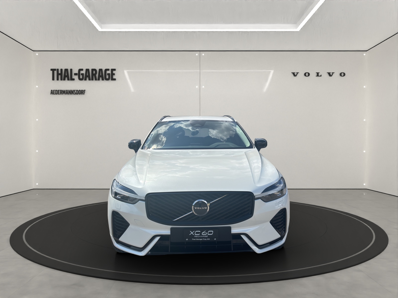VOLVO XC60 2.0 T6 TE Plus Dark eAWD-image-1