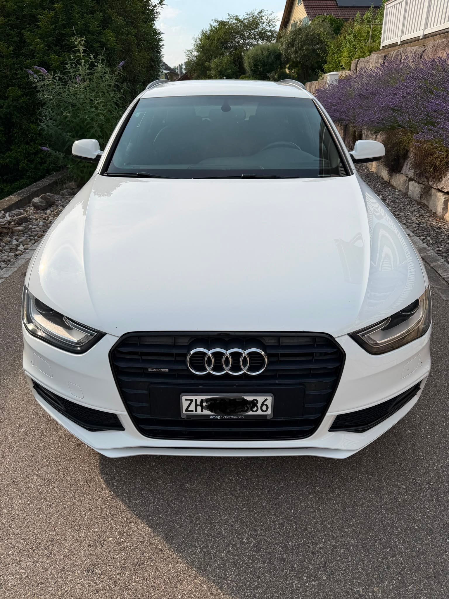 AUDI A4 Avant 1.8 TFSI quattro-image-1