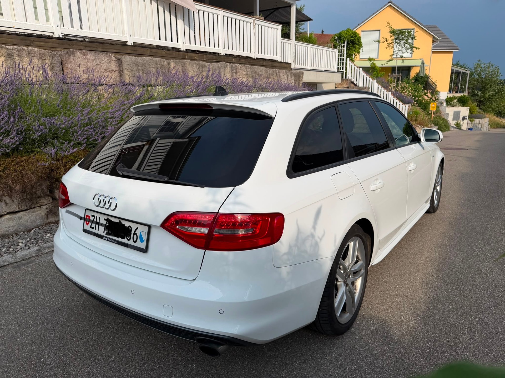 AUDI A4 Avant 1.8 TFSI quattro-image-3