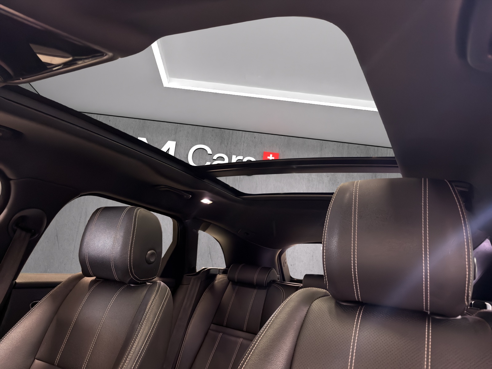 LAND ROVER Range Rover Velar R-Dynamic D 300 S Automatic-image-14