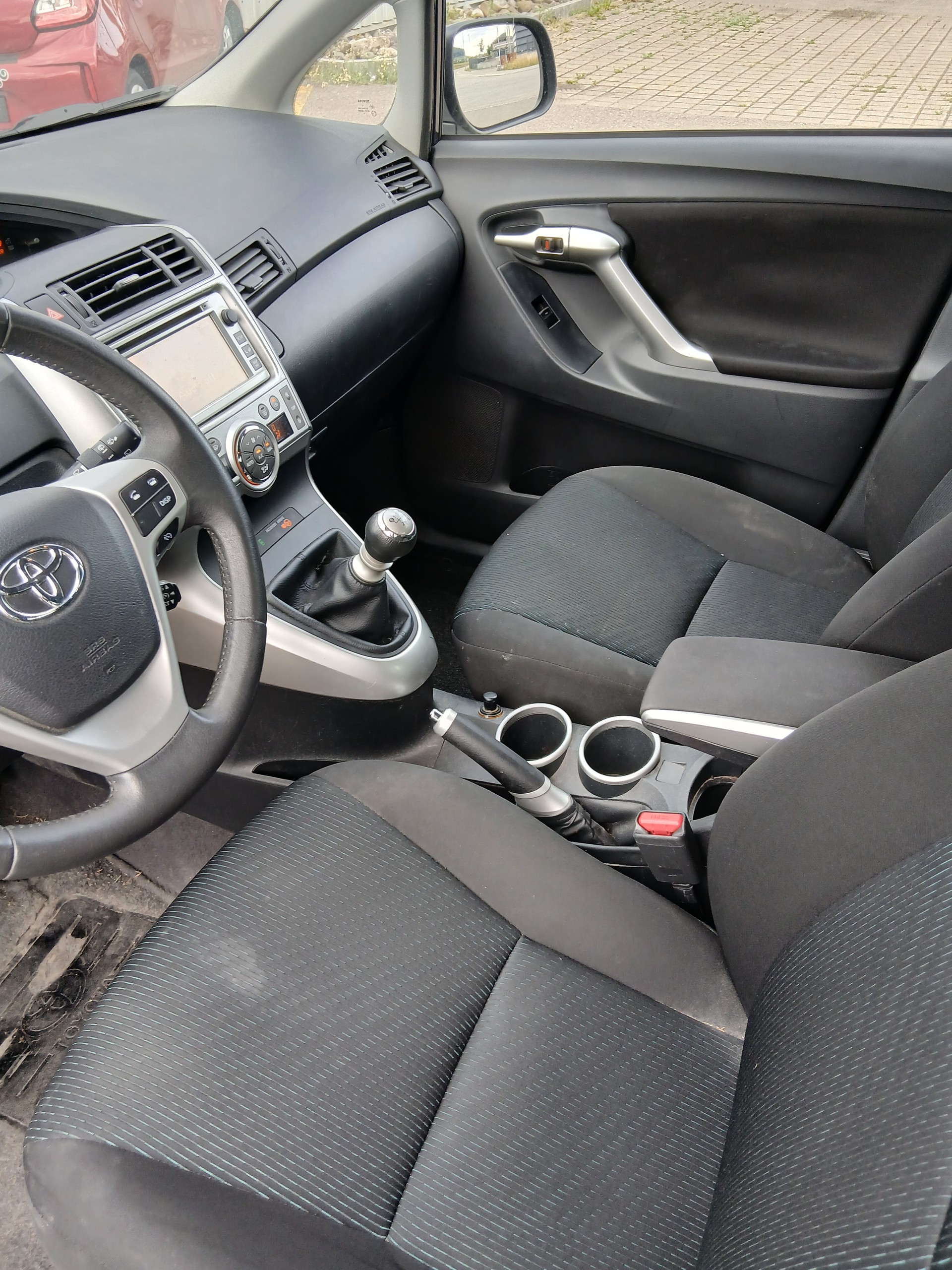 TOYOTA Verso 1.8 Linea Terra-image-6