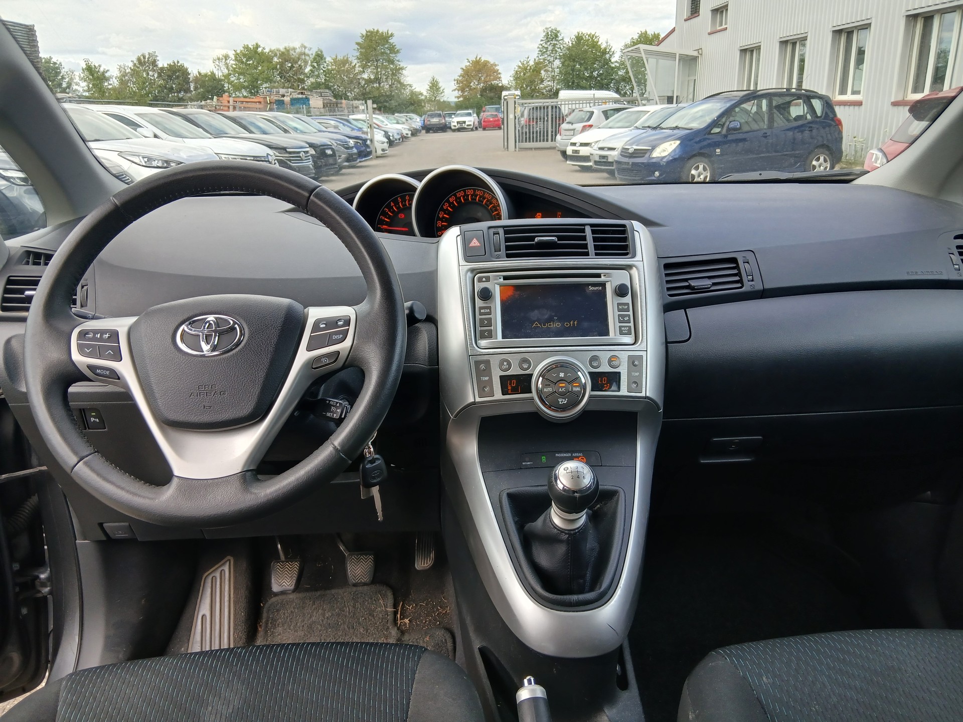 TOYOTA Verso 1.8 Linea Terra-image-5