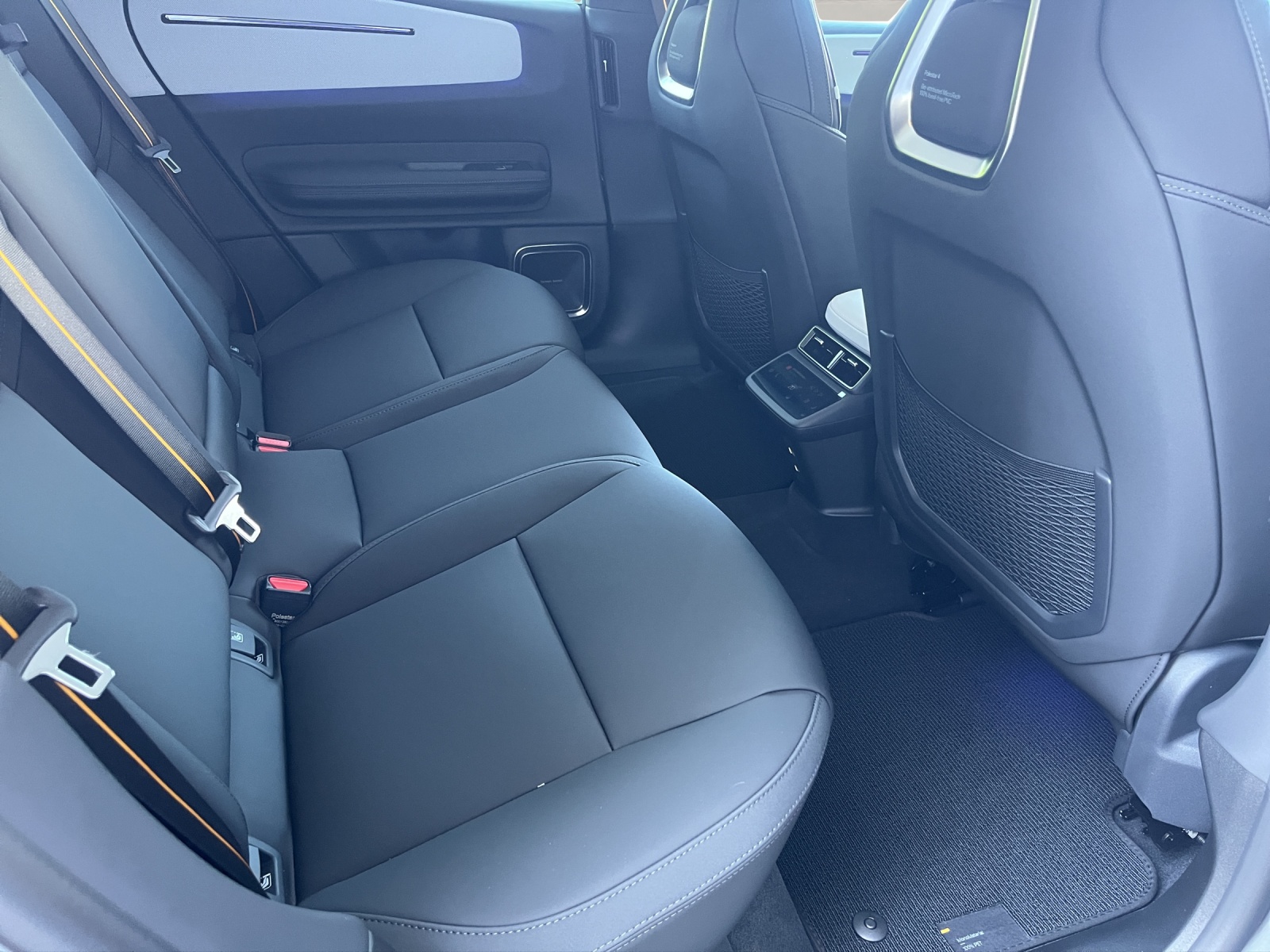 POLESTAR 4 Long Range Dual Motor-image-12