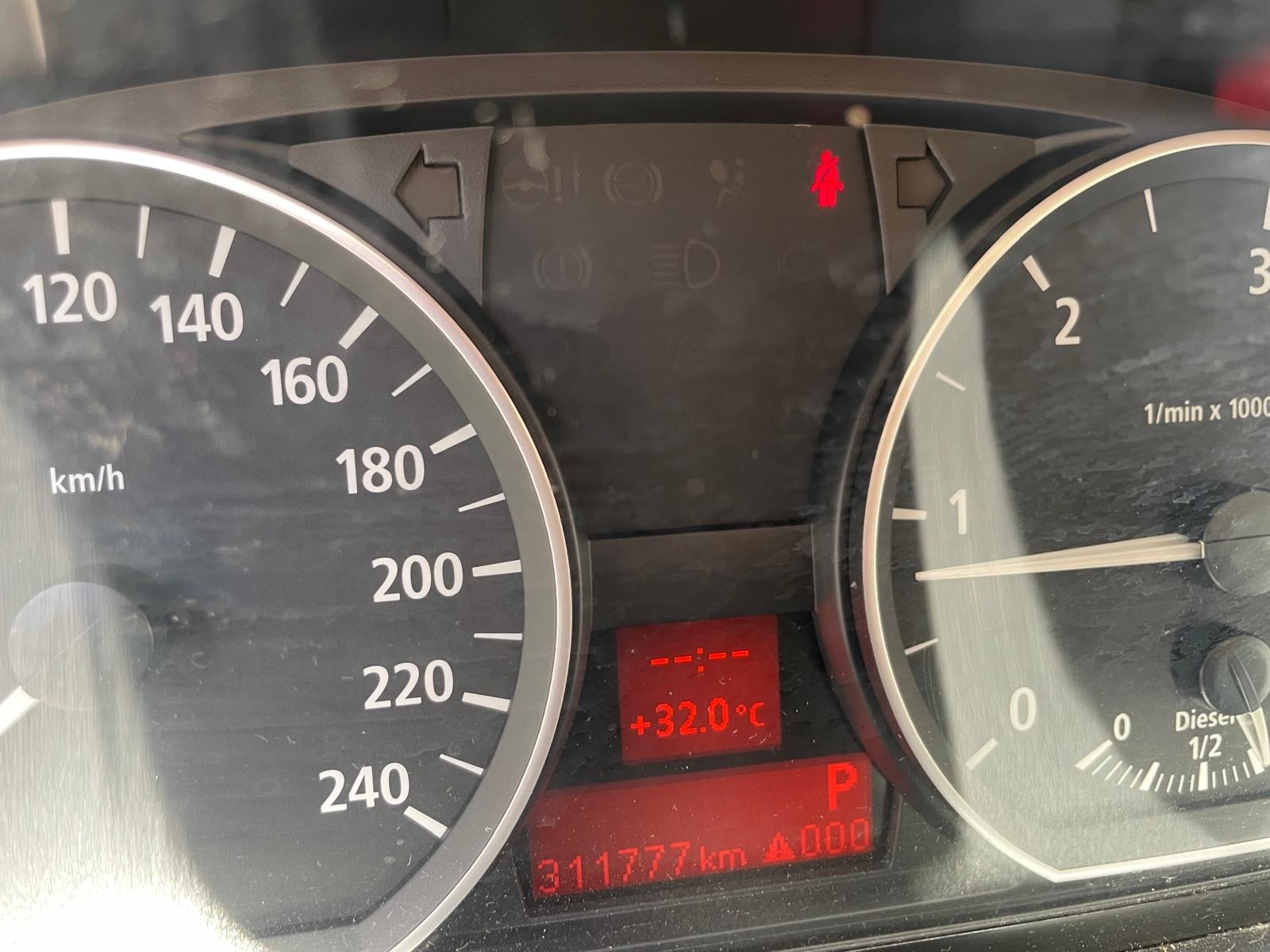BMW 120d-image-12