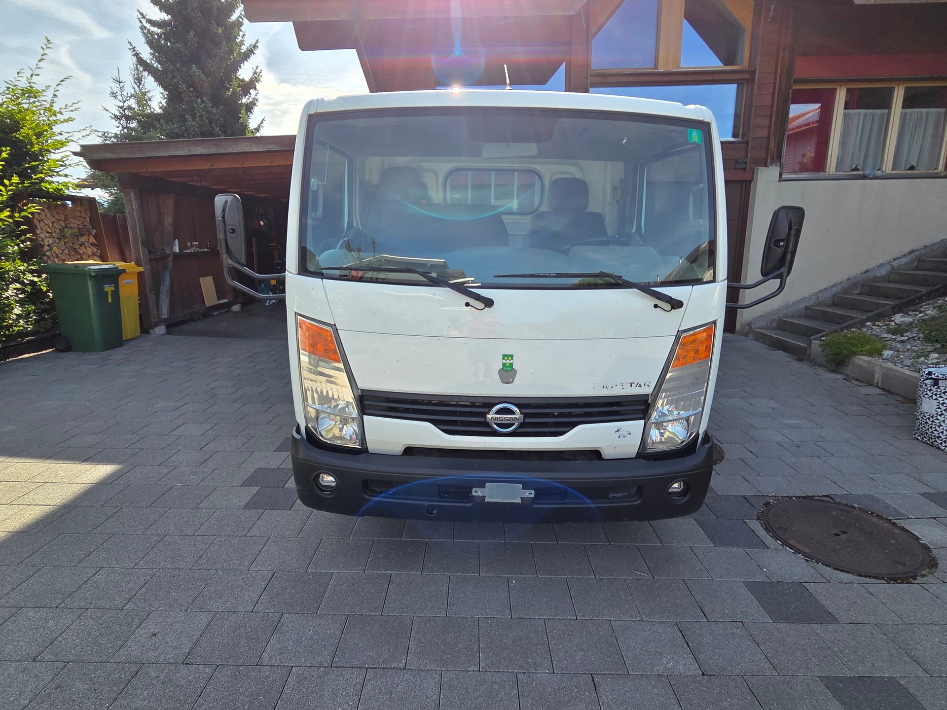 NISSAN CABSTAR-image-0