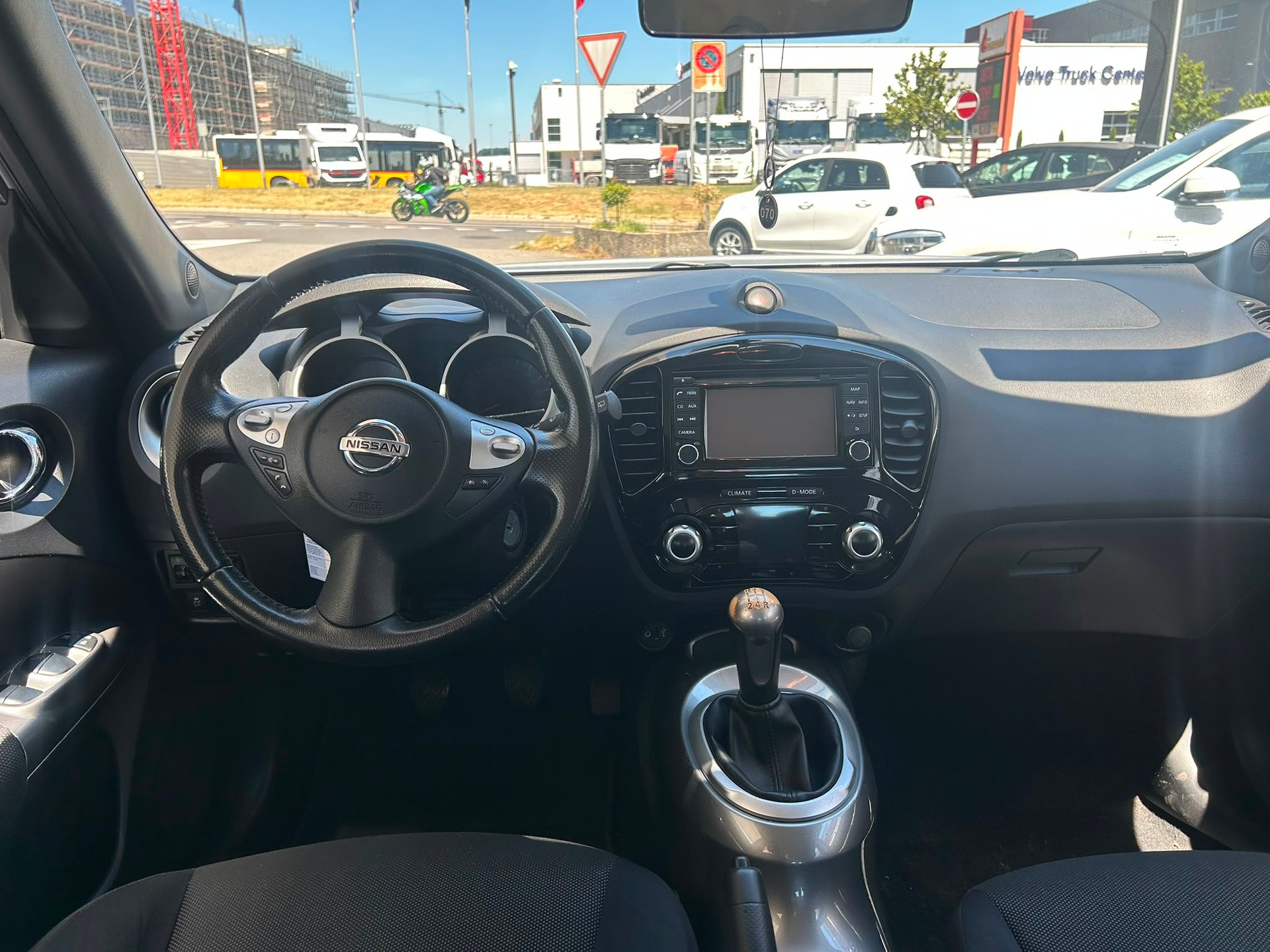 NISSAN Juke 1.6 visia-image-6
