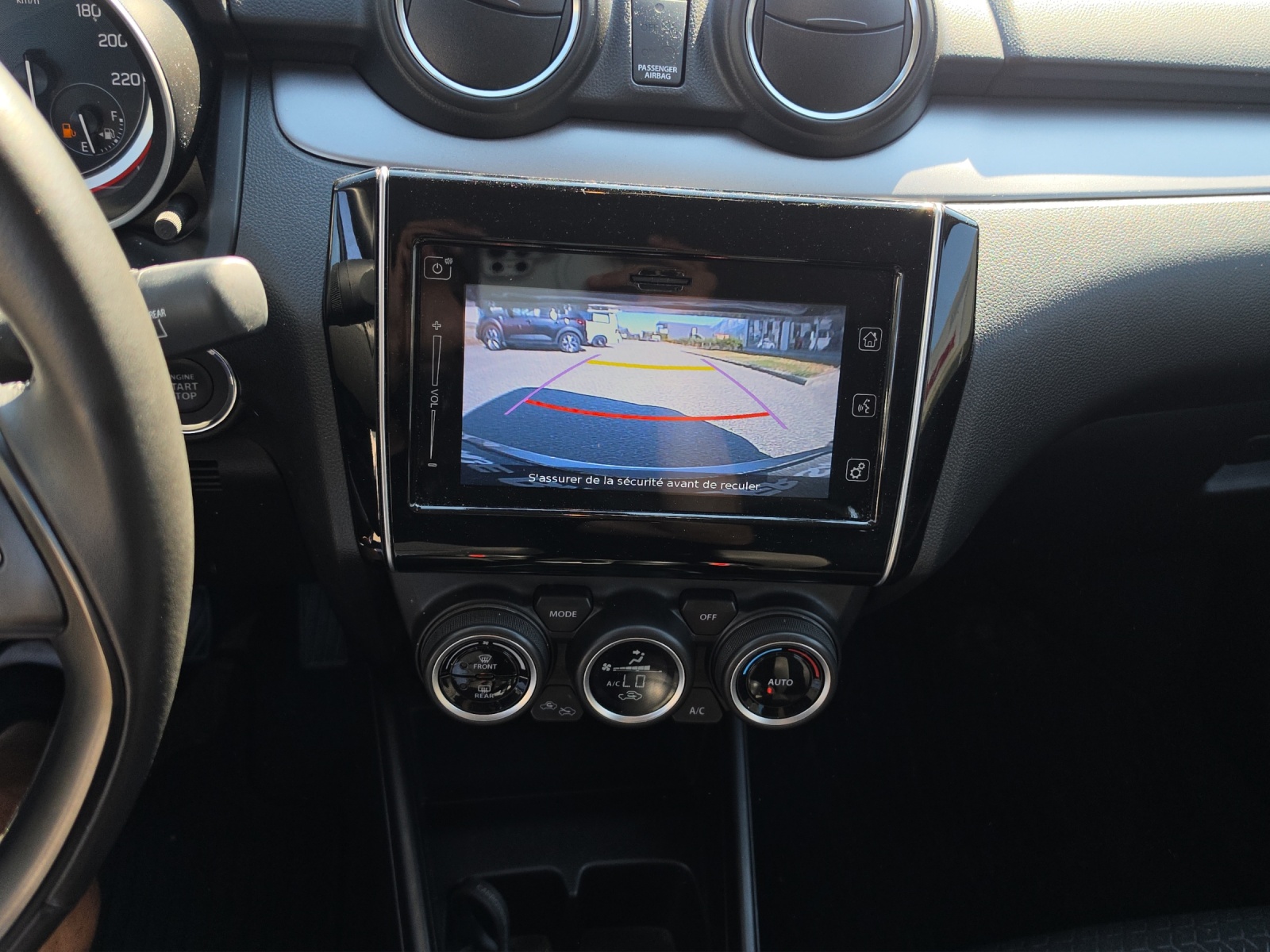 SUZUKI Swift 1.2 Compact Top 4x4 Hybrid-image-12