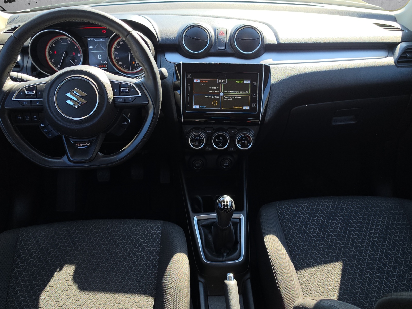 SUZUKI Swift 1.2 Compact Top 4x4 Hybrid-image-10