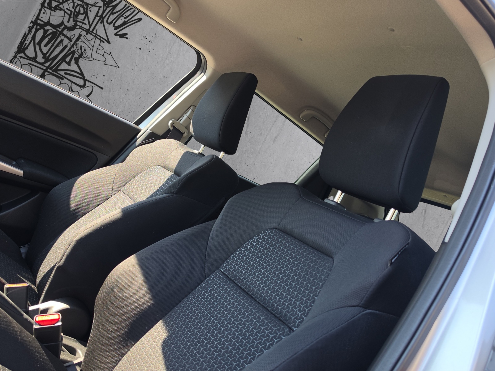 SUZUKI Swift 1.2 Compact Top 4x4 Hybrid-image-15