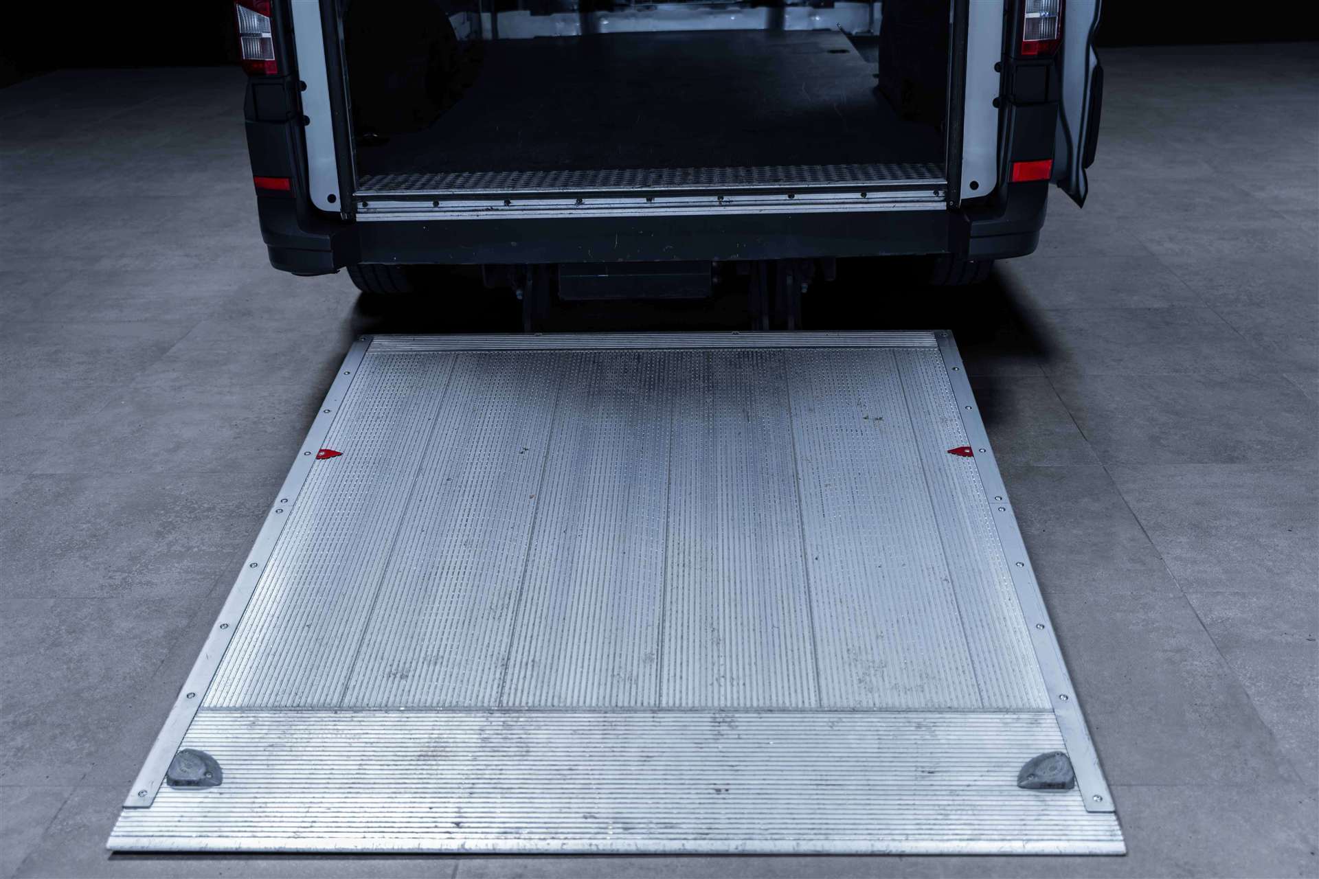 VW Crafter 35 2.0 TDI Entry L3 Hebebühne-image-6