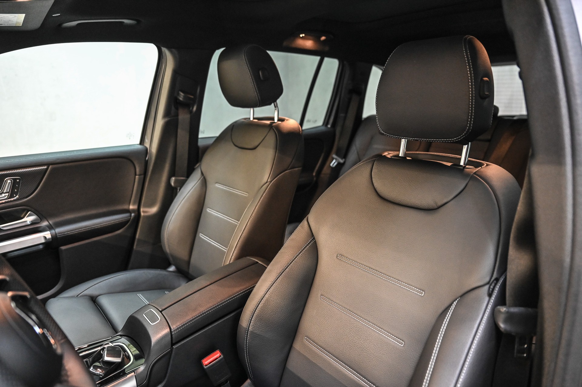 MERCEDES-BENZ GLB 35 AMG 4matic-image-21