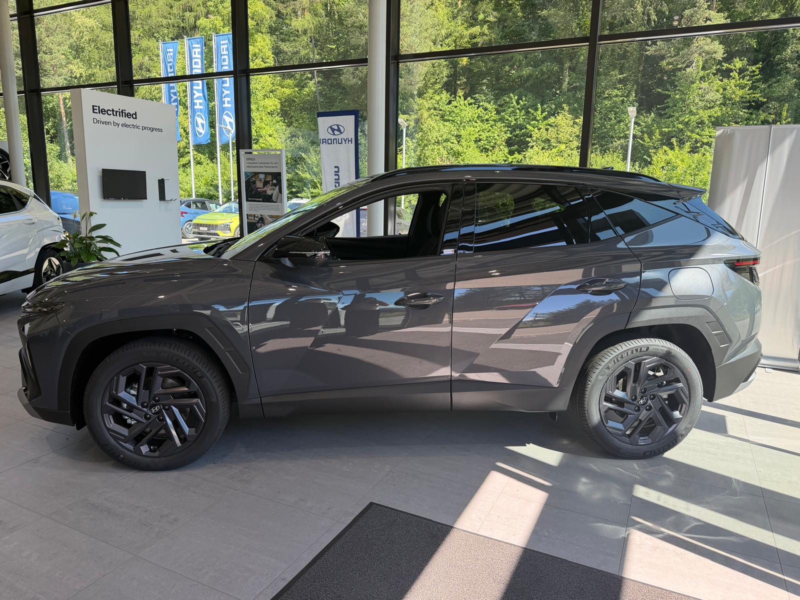 HYUNDAI Tucson 1.6 TGDI HEV Origo Black Line 4WD-image-3