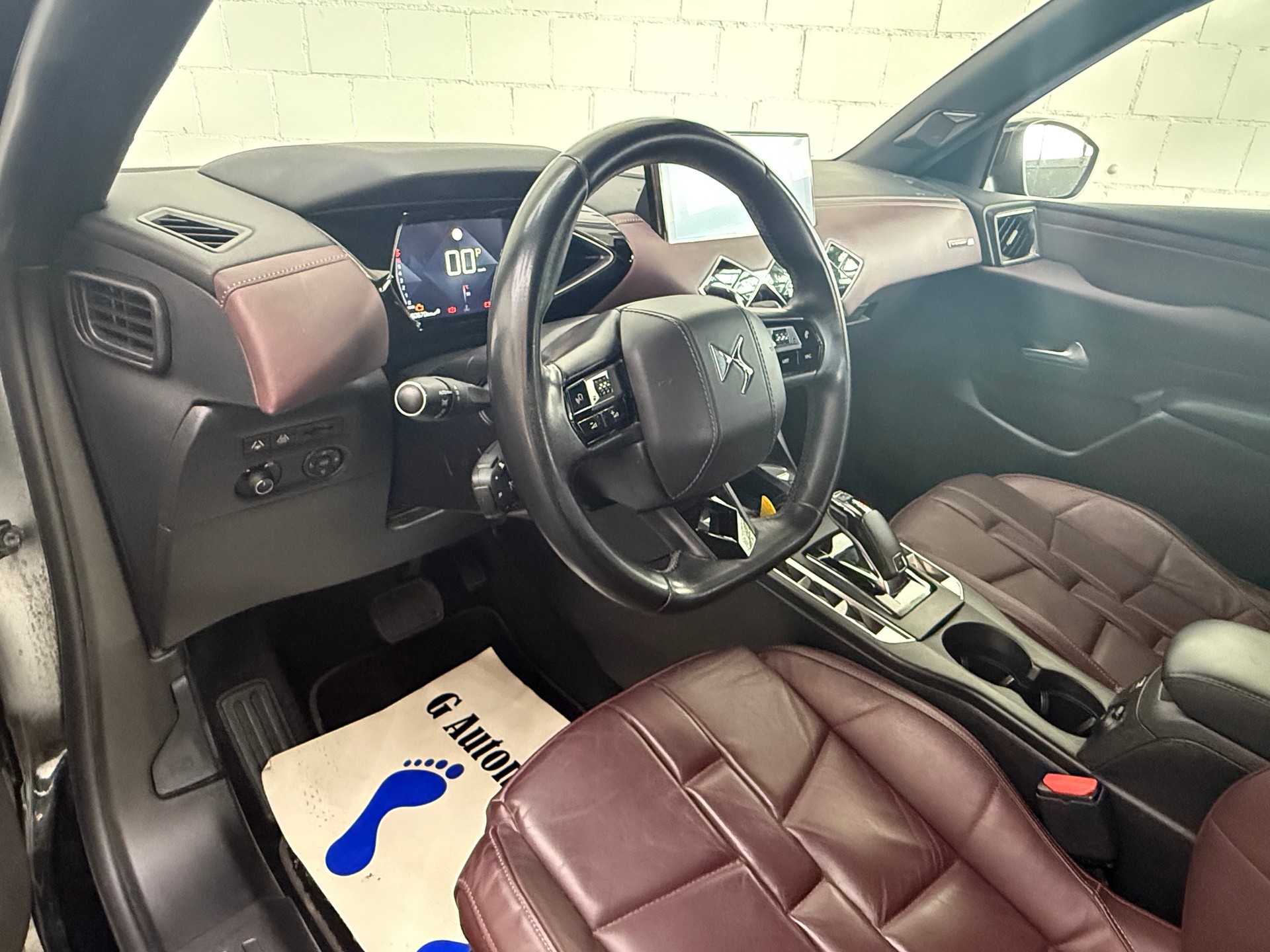 DS AUTOMOBILES DS 3 Crossback 1.2 PureTech La Première EAT8-image-10