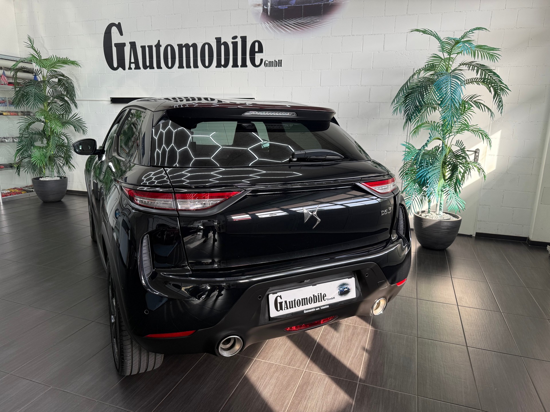 DS AUTOMOBILES DS 3 Crossback 1.2 PureTech La Première EAT8-image-6