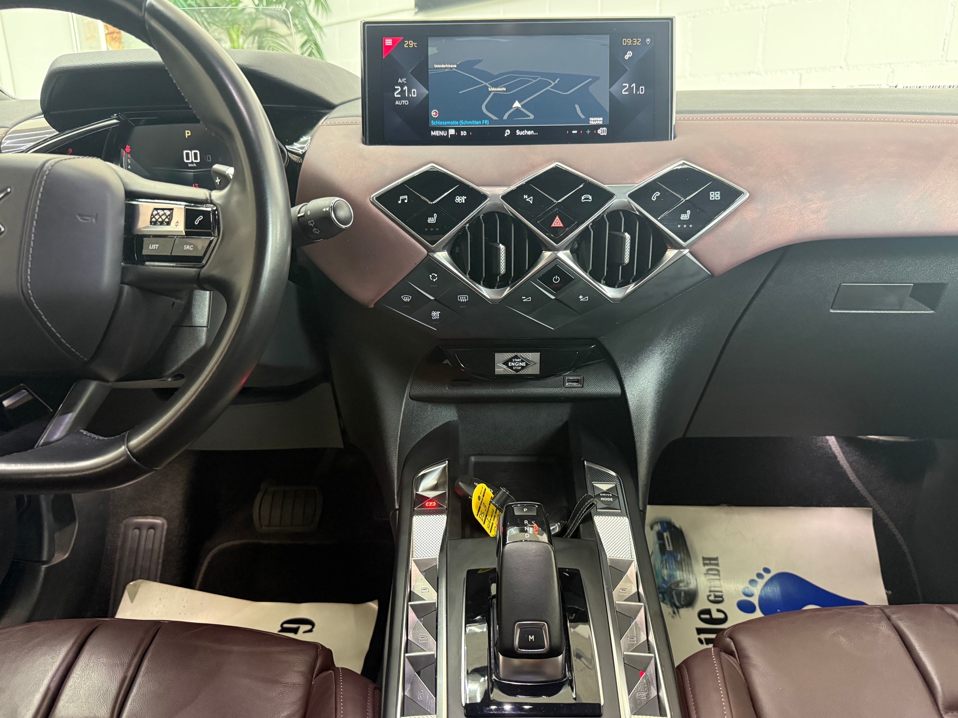 DS AUTOMOBILES DS 3 Crossback 1.2 PureTech La Première EAT8-image-11