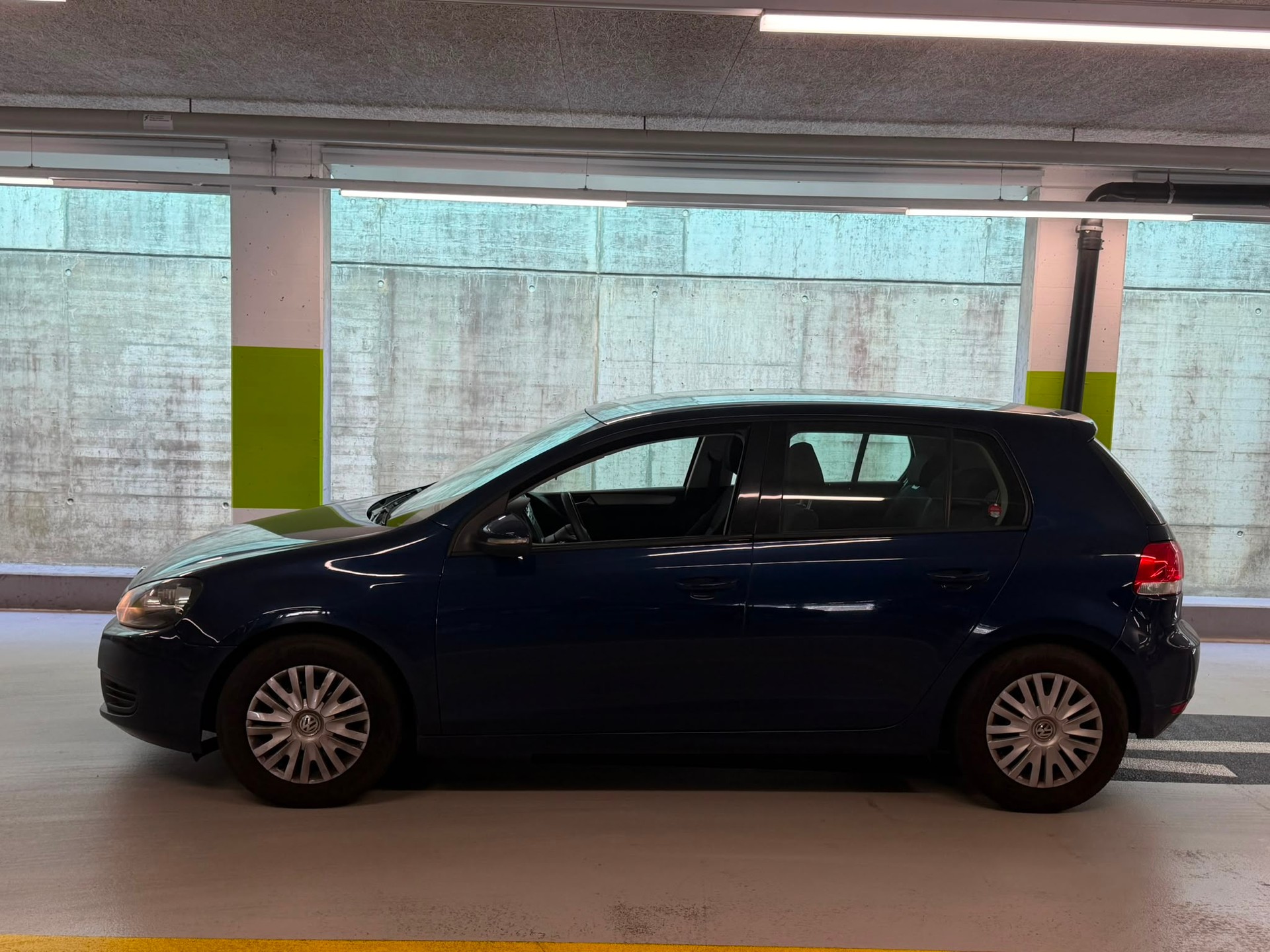 VW Golf 2.0 TDI Comfortline-image-2