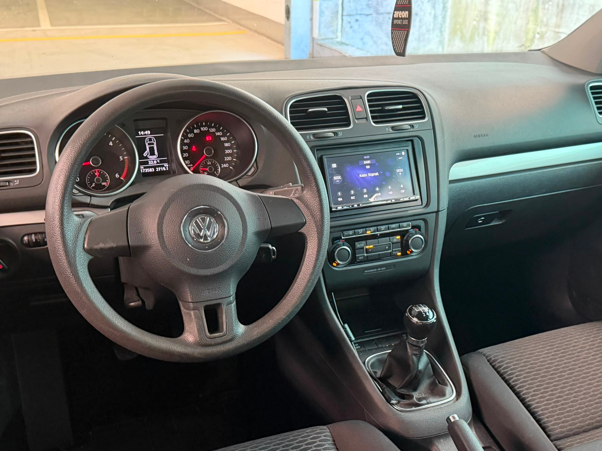 VW Golf 2.0 TDI Comfortline-image-13