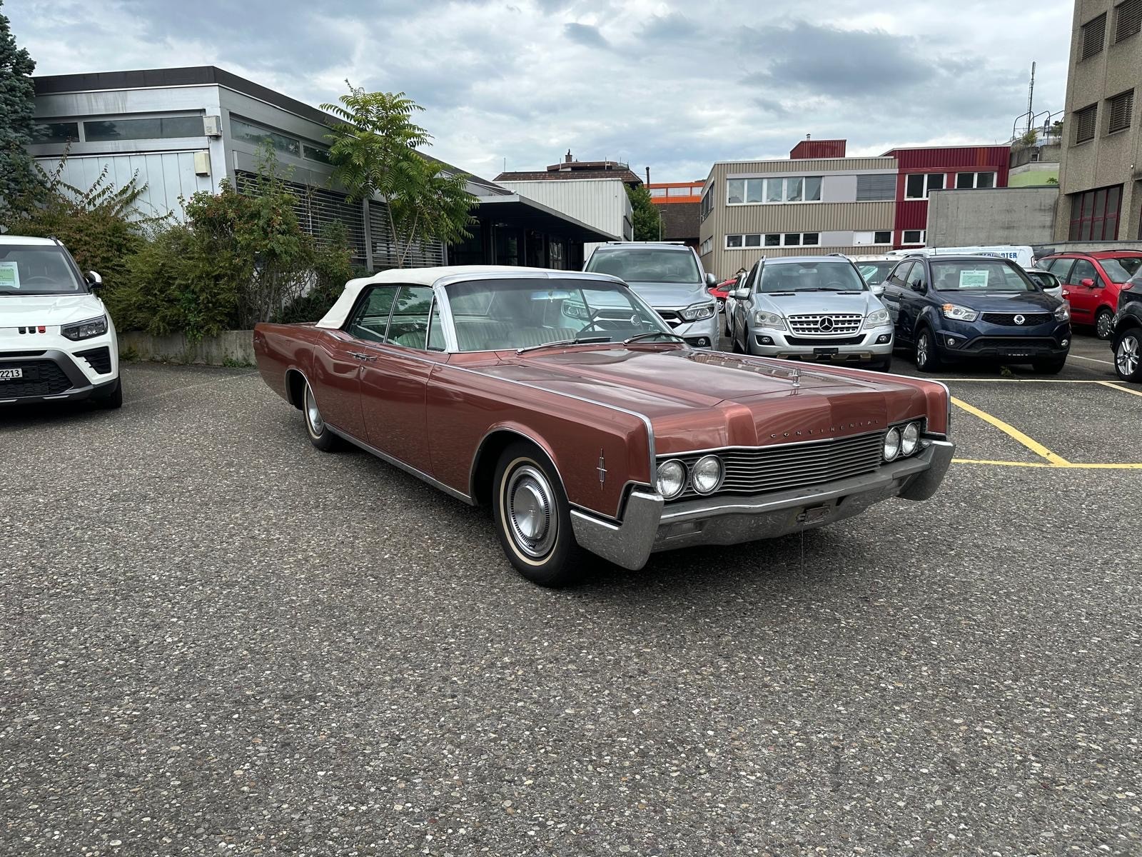 LINCOLN Continental
