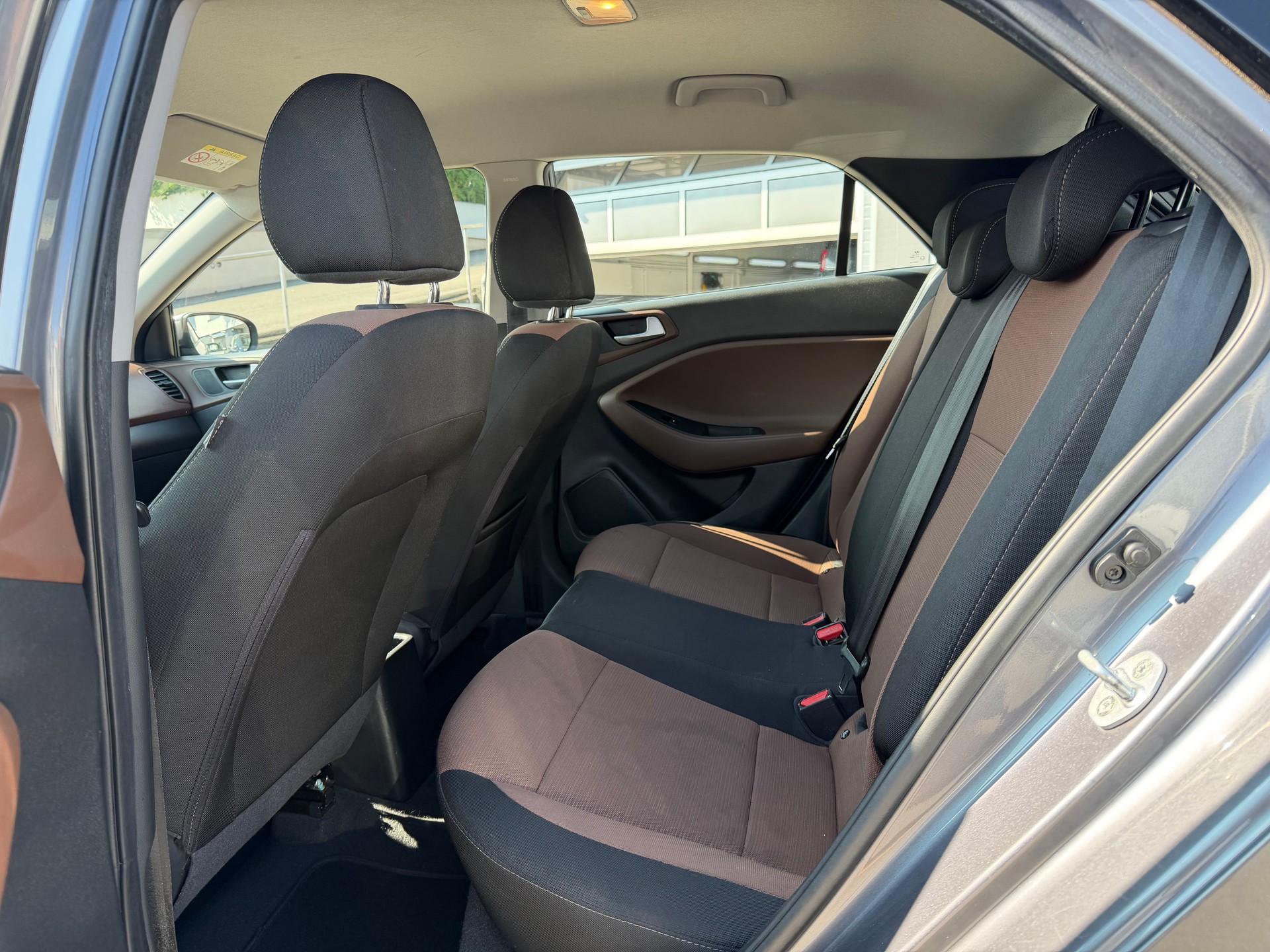 HYUNDAI i20 1.2 Vertex-image-8