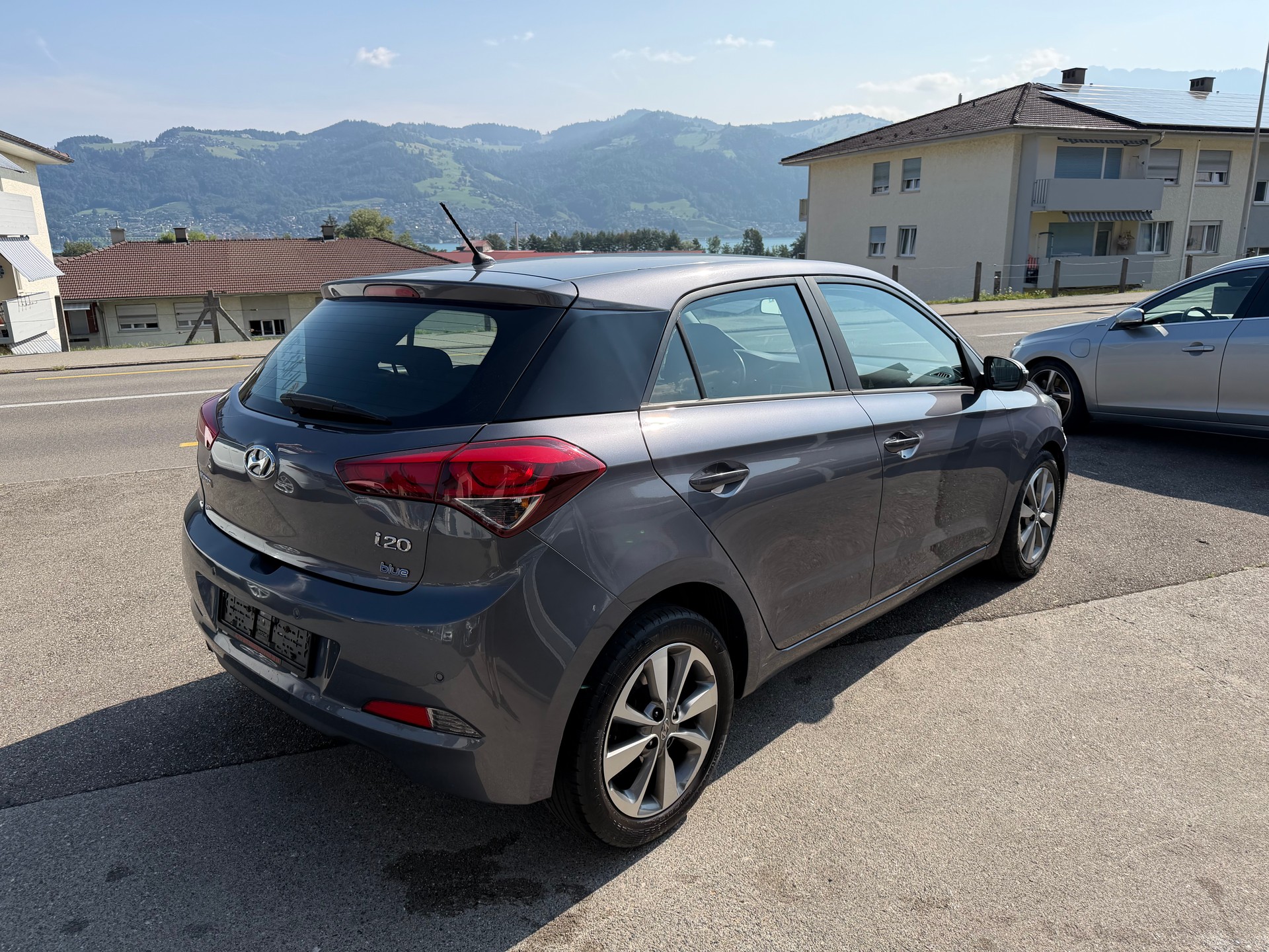 HYUNDAI i20 1.2 Vertex-image-2