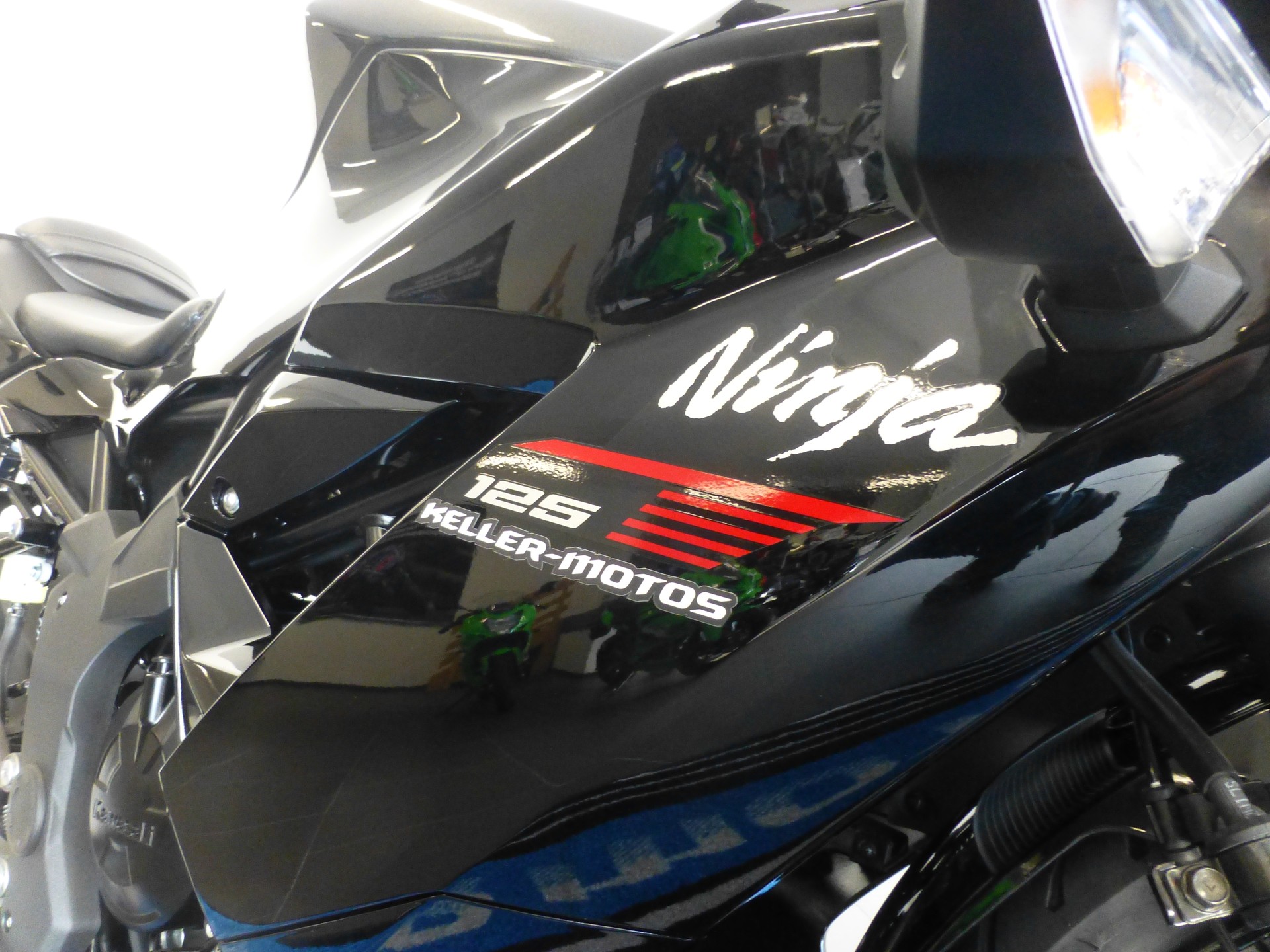 KAWASAKI Ninja 125-image-8