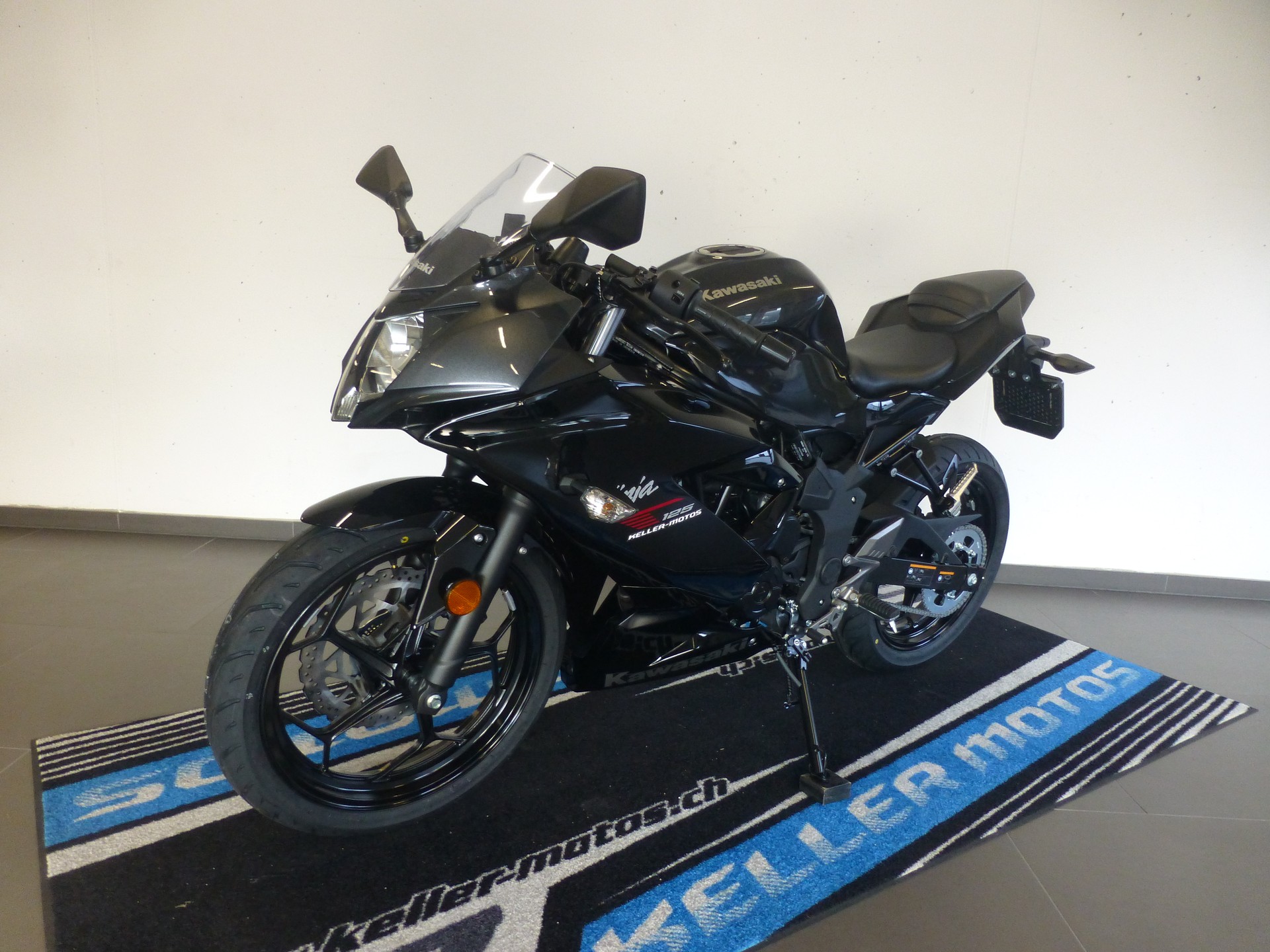 KAWASAKI Ninja 125-image-9
