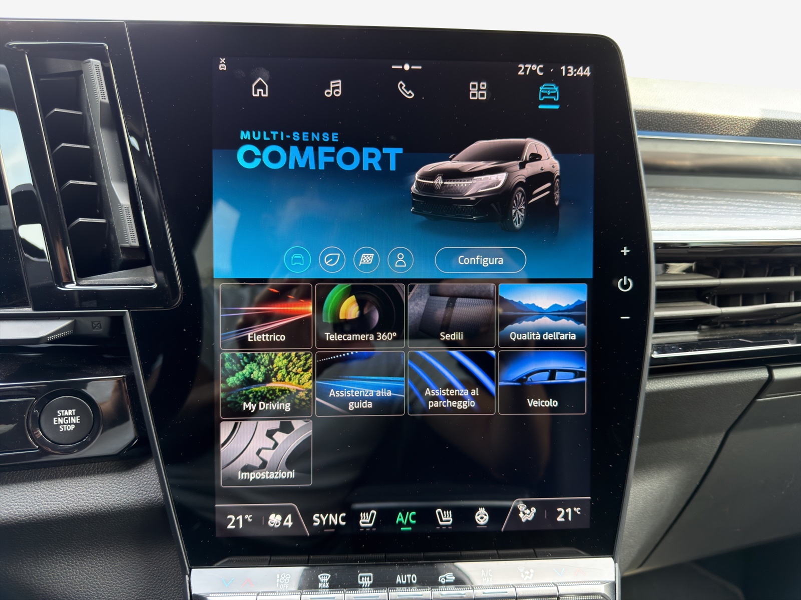 RENAULT Austral 1.2 HEV 200 Iconic A-image-14