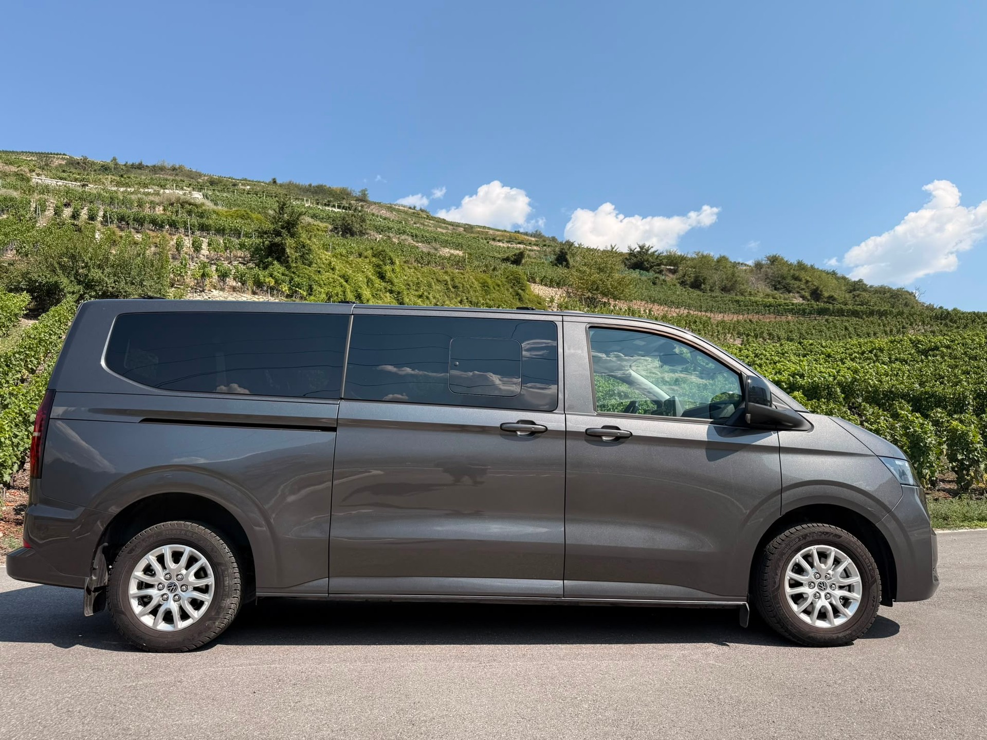 VW Caravelle 2.0 TDI Life LWB 4 Motion Aut 8-image-12