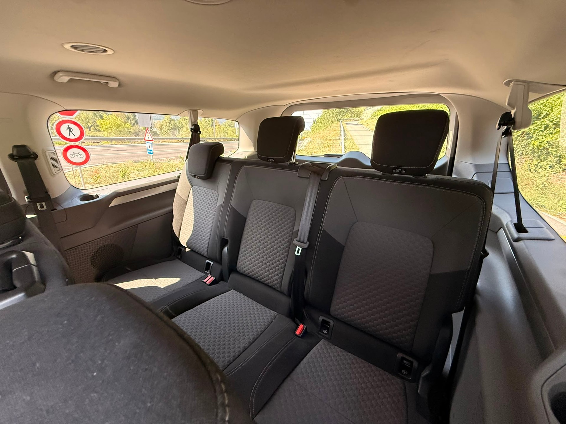 VW Caravelle 2.0 TDI Life LWB 4 Motion Aut 8-image-9