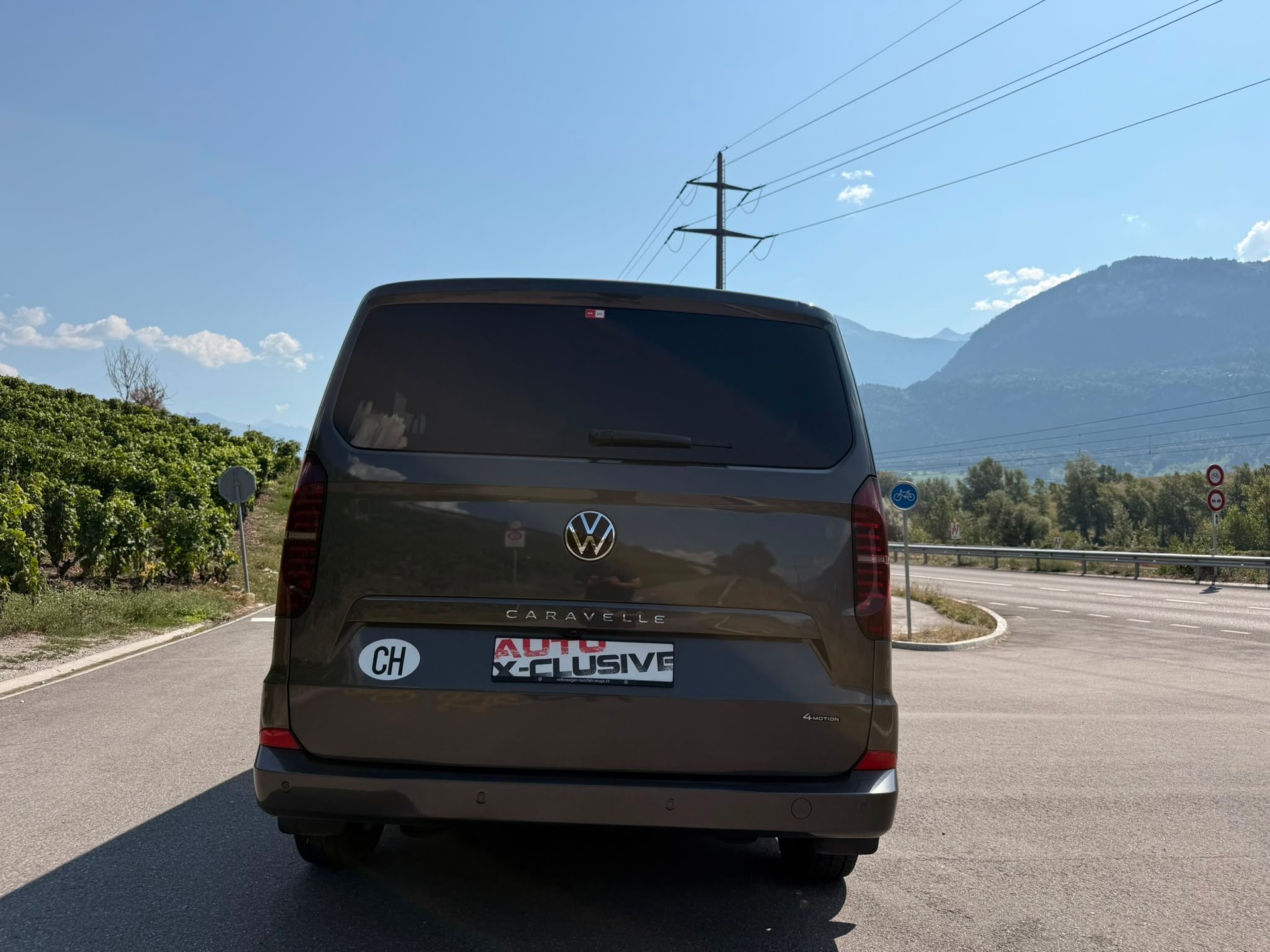 VW Caravelle 2.0 TDI Life LWB 4 Motion Aut 8-image-3