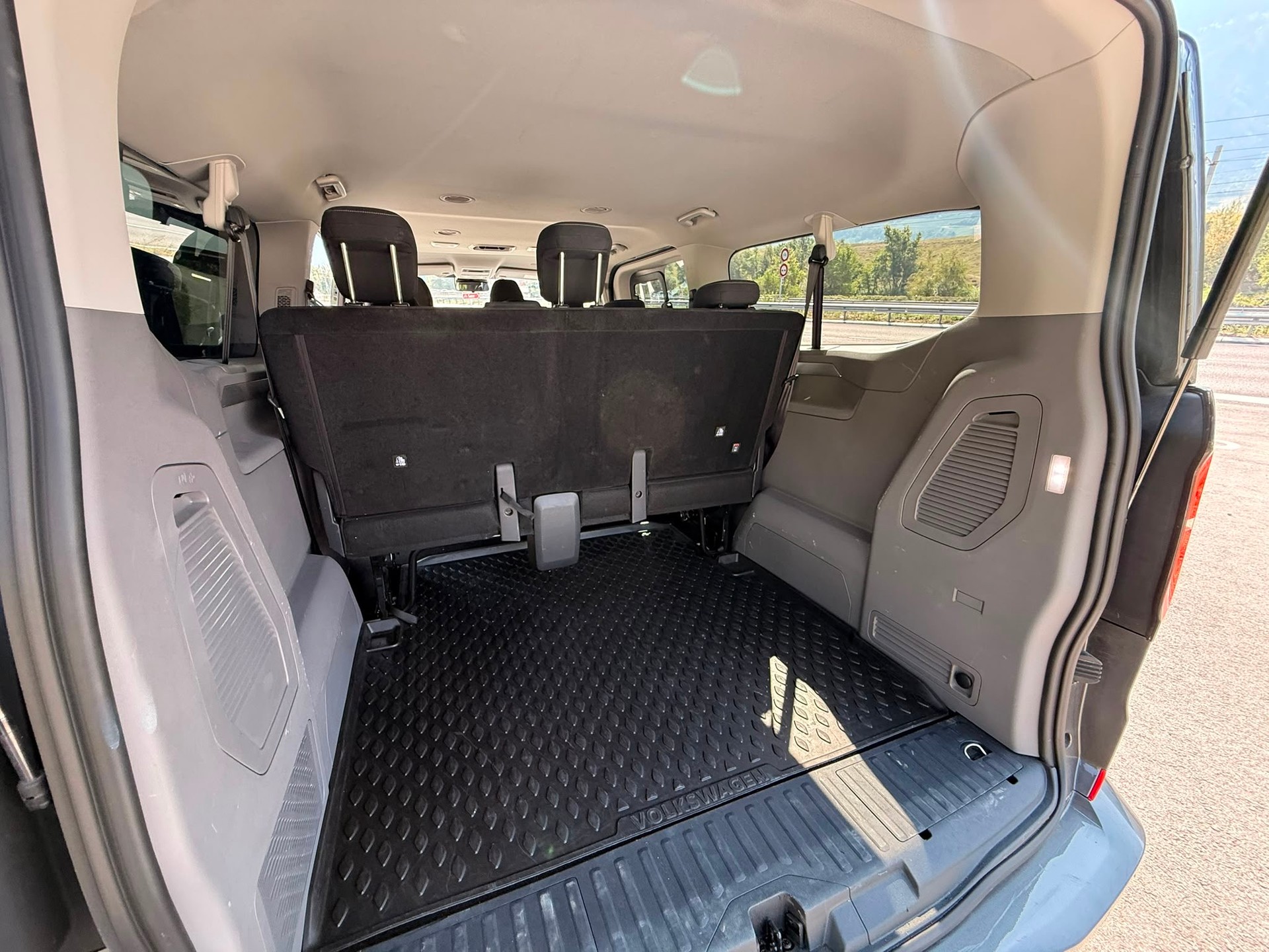 VW Caravelle 2.0 TDI Life LWB 4 Motion Aut 8-image-10