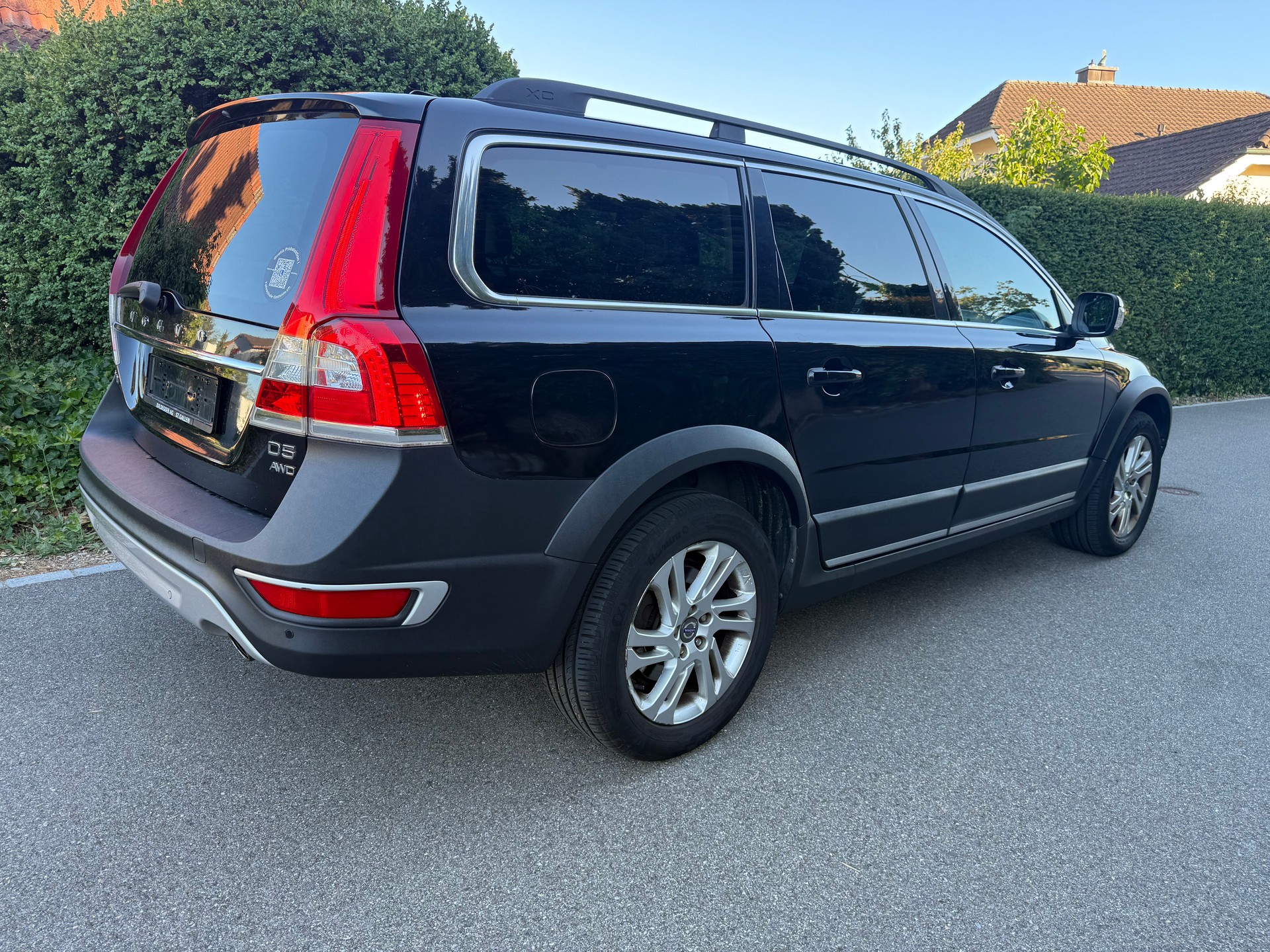 VOLVO XC70 D5 AWD Momentum Geartronic-image-5