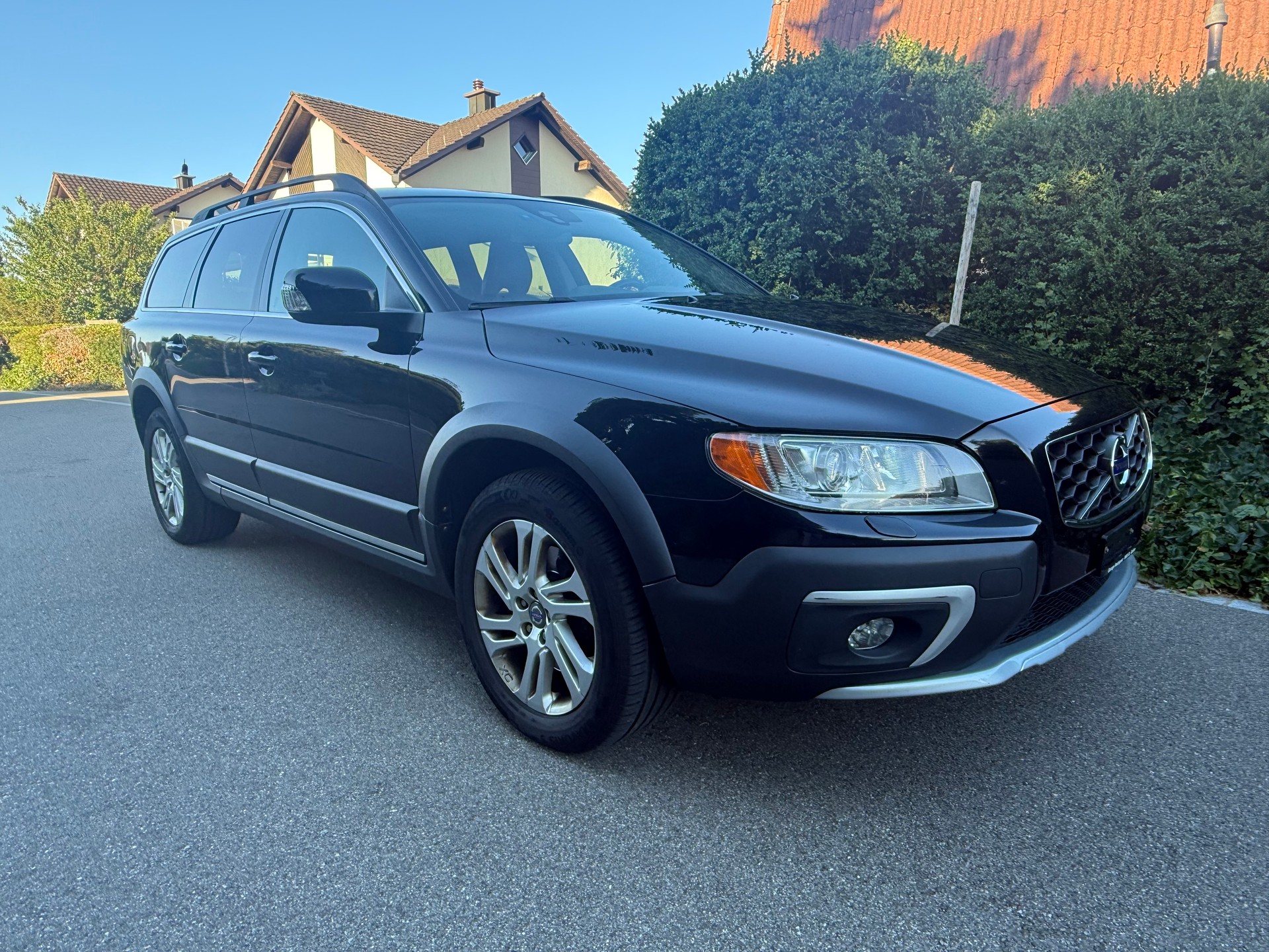VOLVO XC70 D5 AWD Momentum Geartronic-image-3