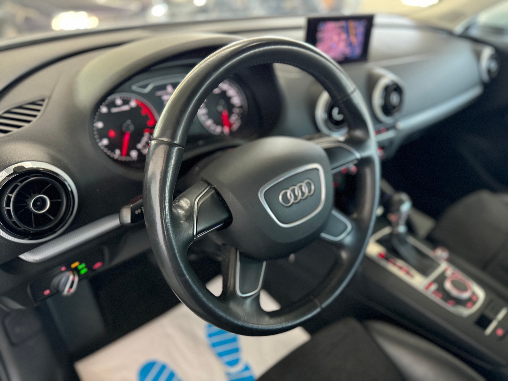 AUDI A3 Sportback 1.4 TFSI Ambition S-tronic-image-10