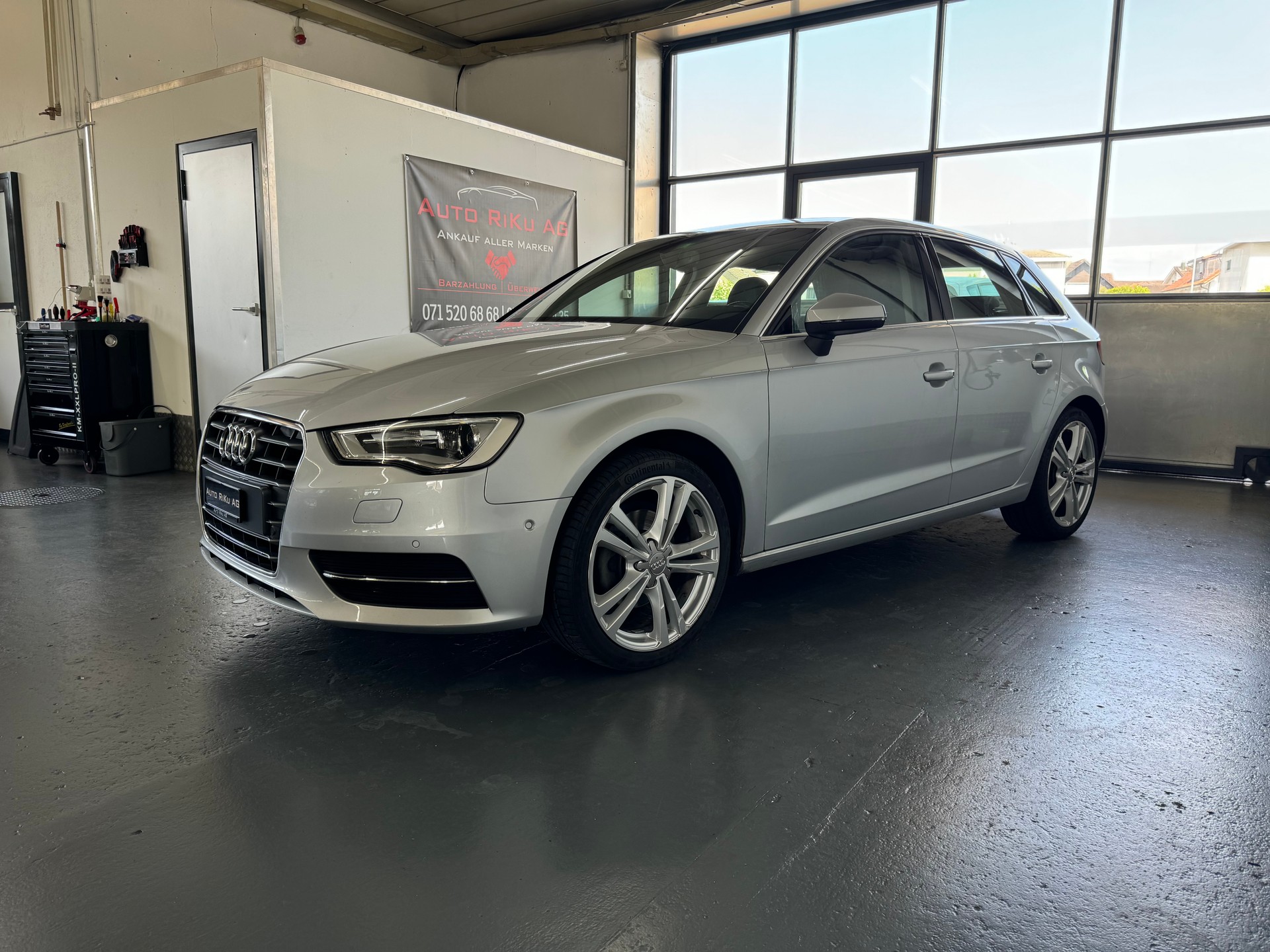 AUDI A3 Sportback 1.4 TFSI Ambition S-tronic-image-5