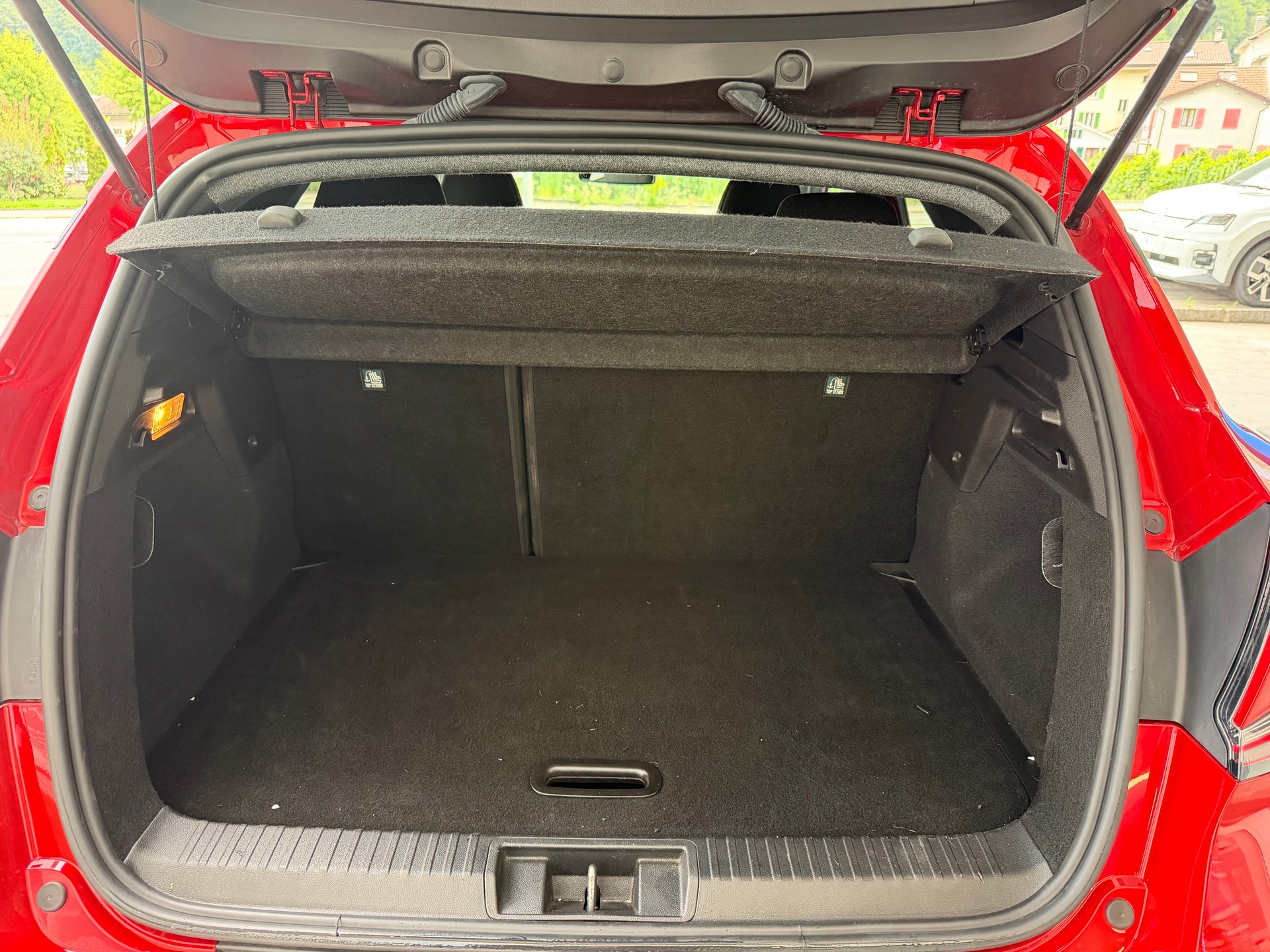 RENAULT Captur 1.3 TCe Techno-image-8