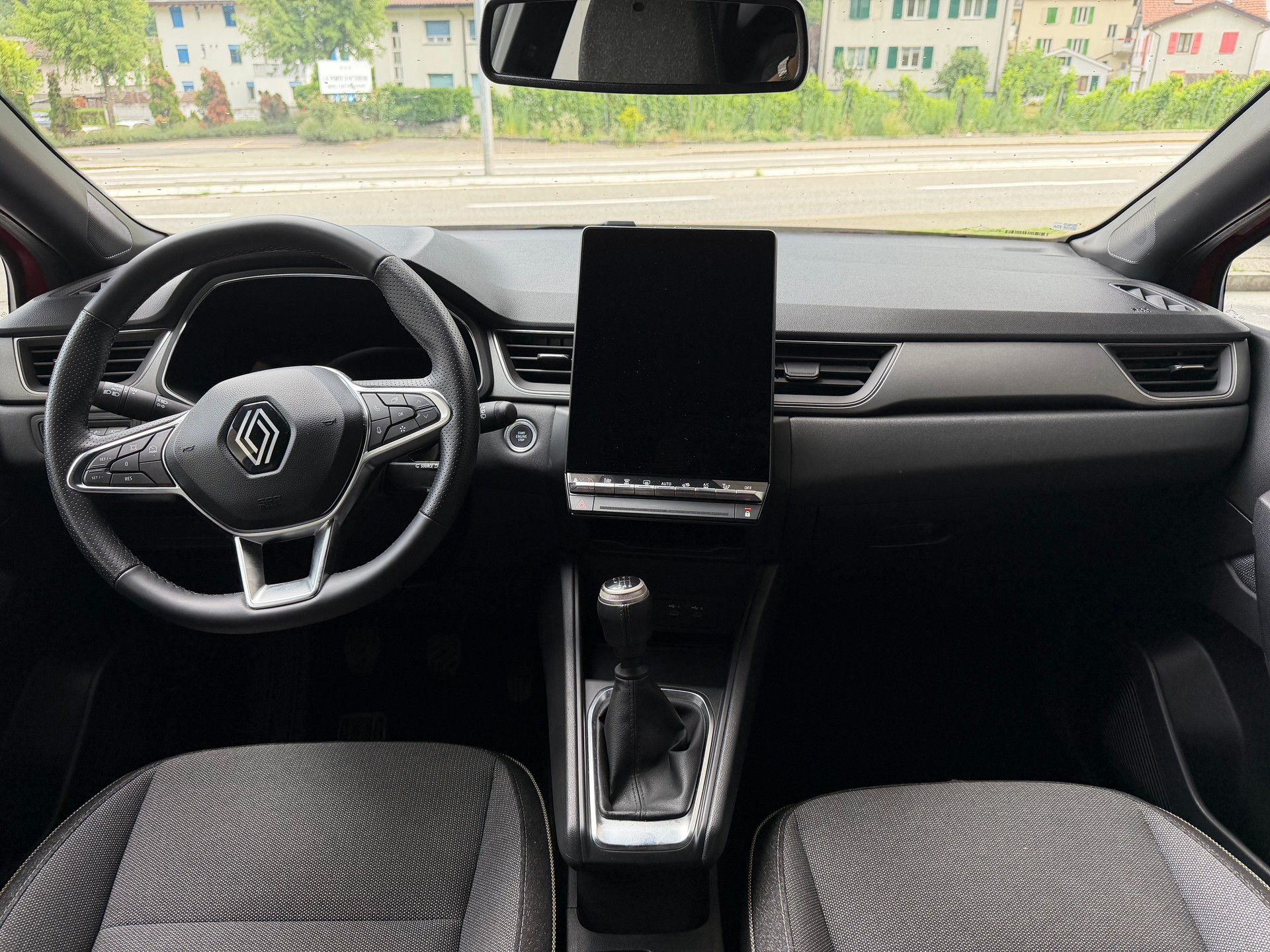 RENAULT Captur 1.3 TCe Techno-image-7