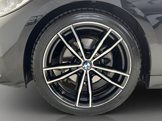 BMW 320d xDrive 48V M Sport-image-7