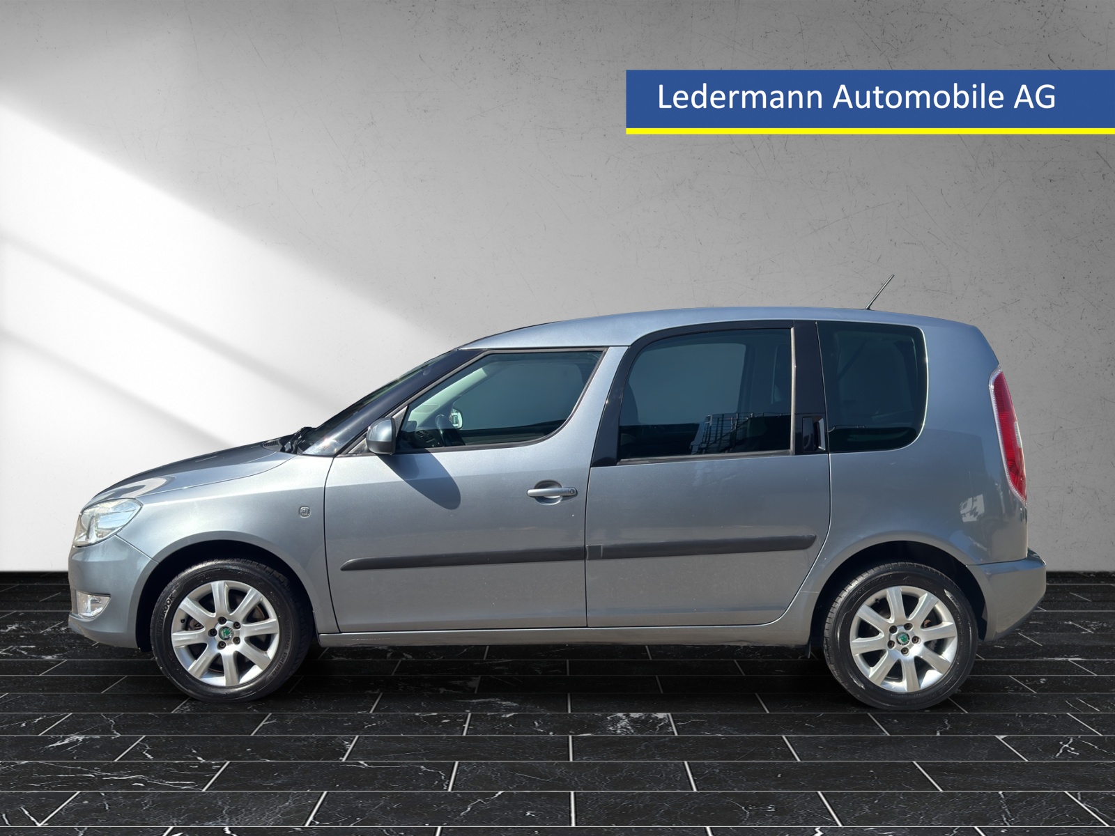 SKODA Roomster 1.2 TSI Elegance-image-1