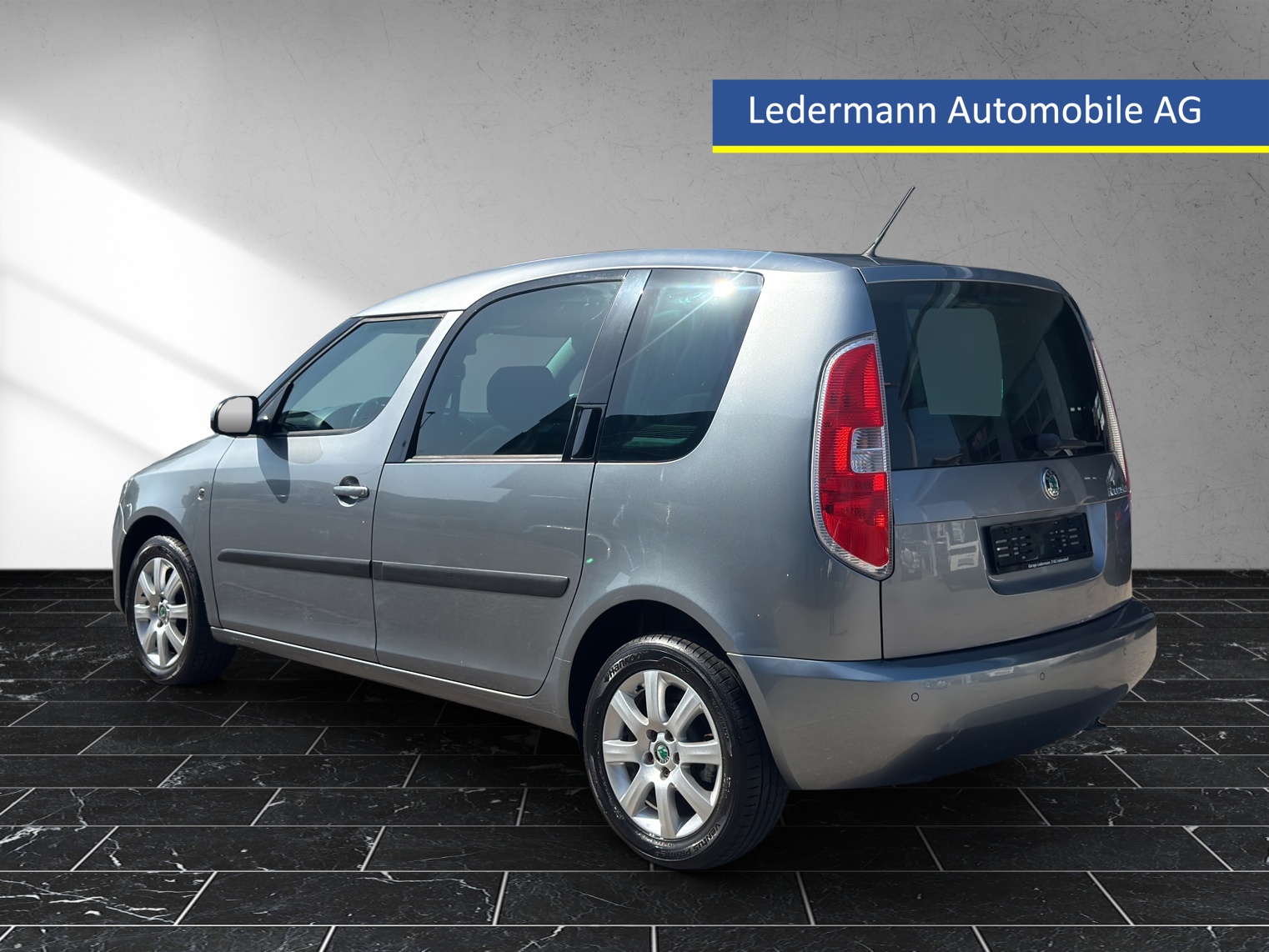SKODA Roomster 1.2 TSI Elegance-image-2