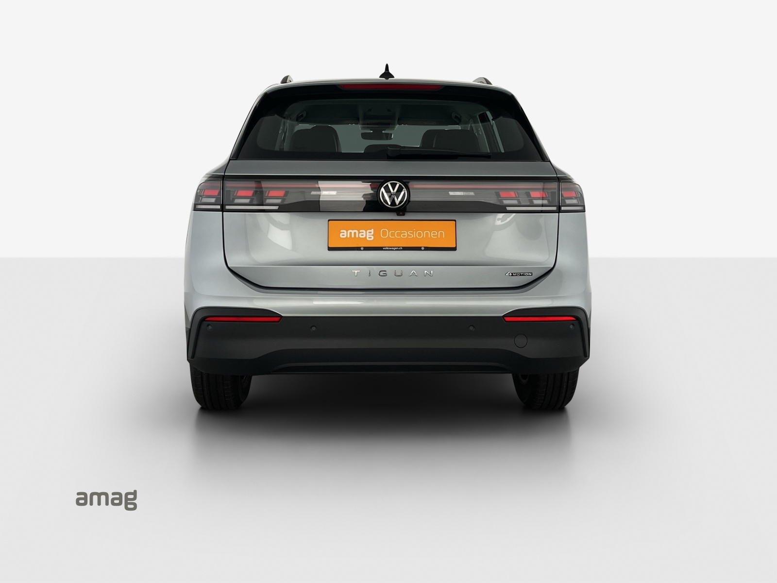 VW Tiguan 2.0 TSI DSG Life 4Motion-image-3