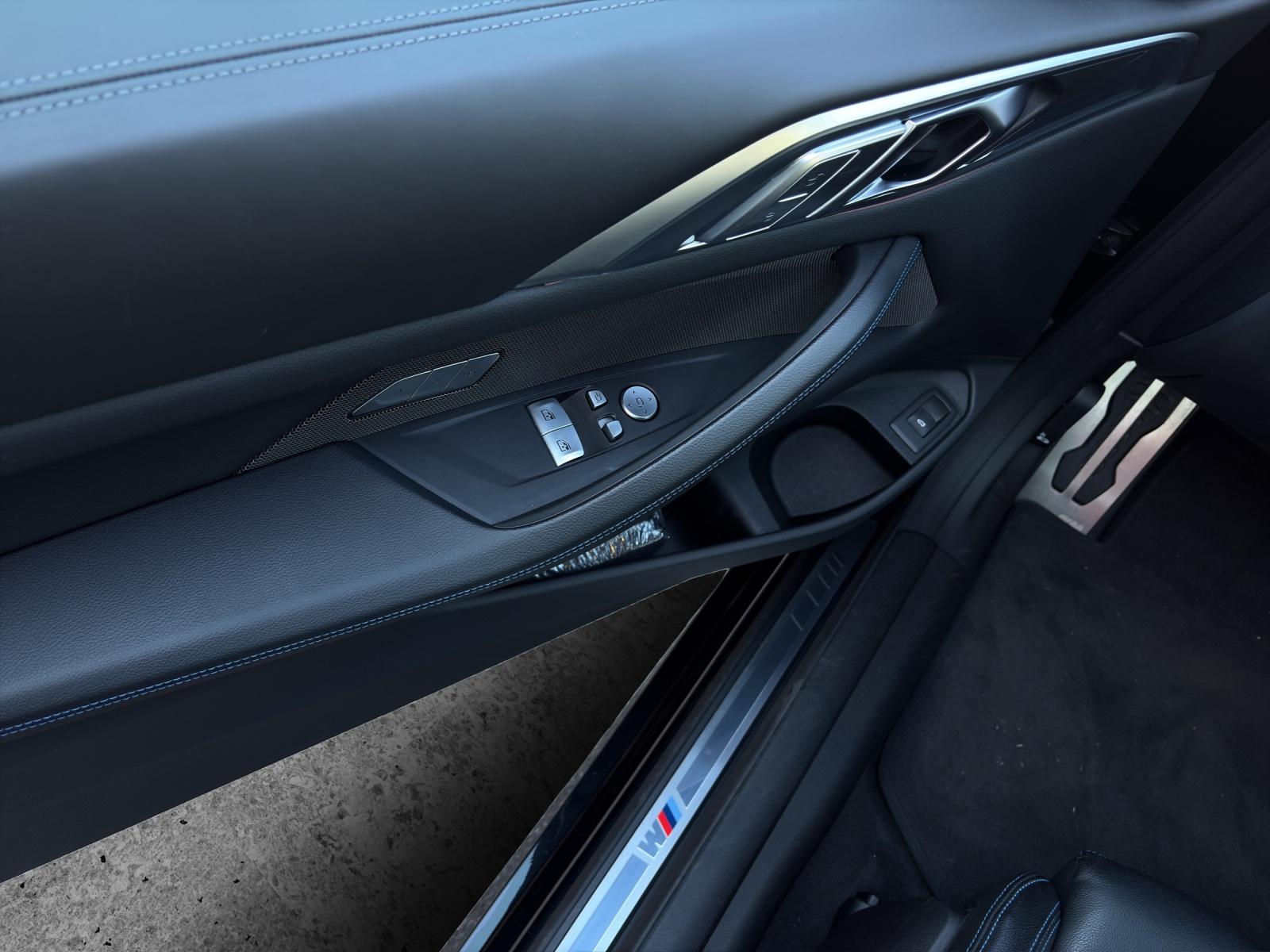 BMW M440i xDrive Coupé-image-12